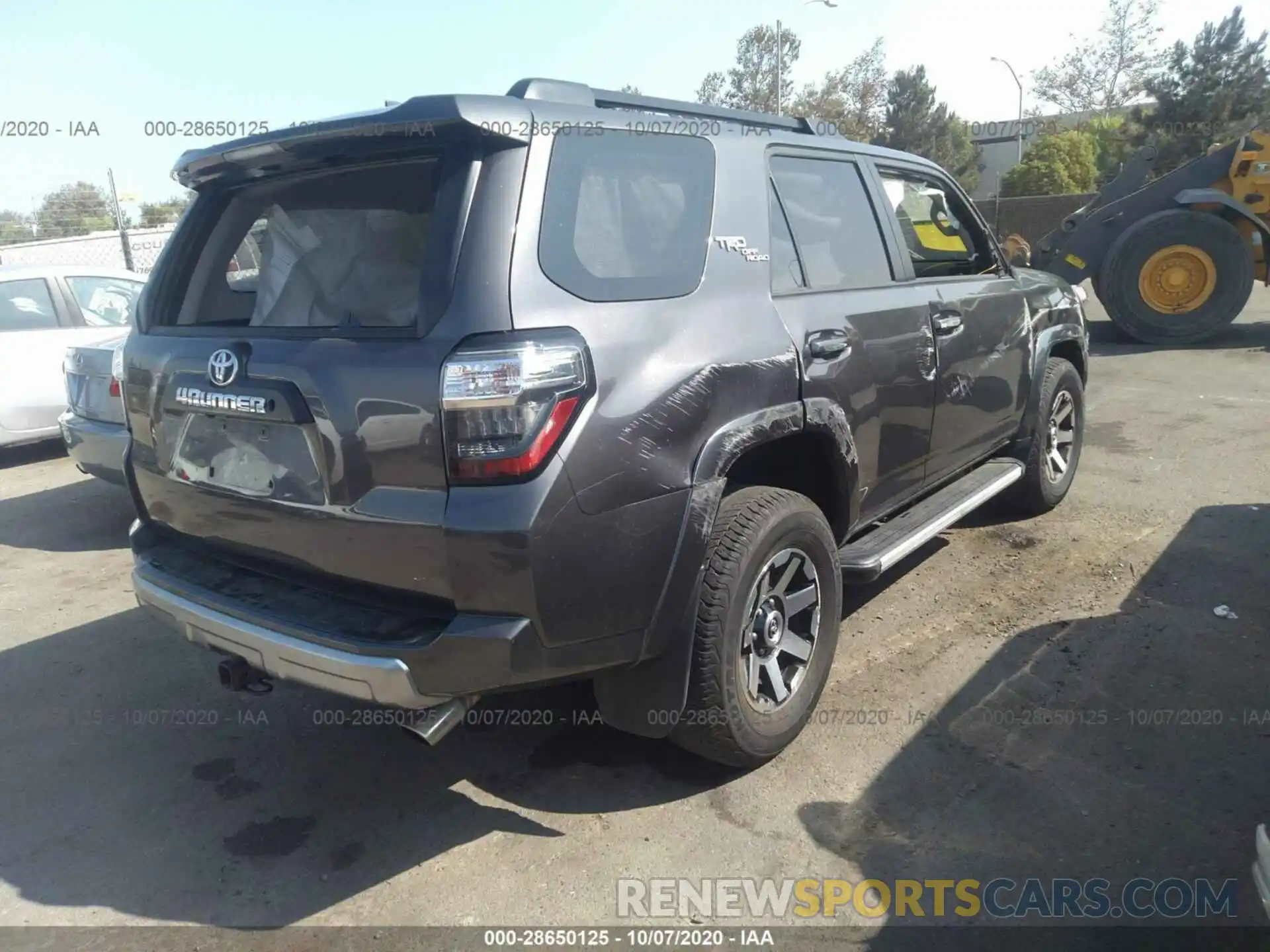 4 Photograph of a damaged car JTEBU5JR7K5643308 TOYOTA 4RUNNER 2019