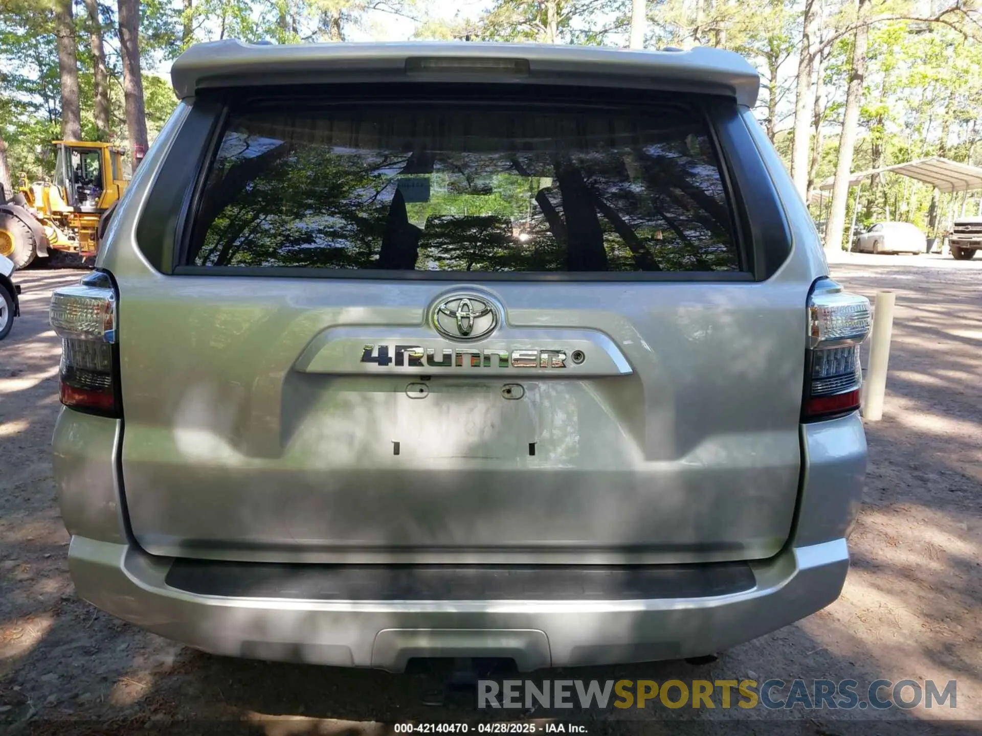 16 Photograph of a damaged car JTEBU5JR7K5656026 TOYOTA 4RUNNER 2019