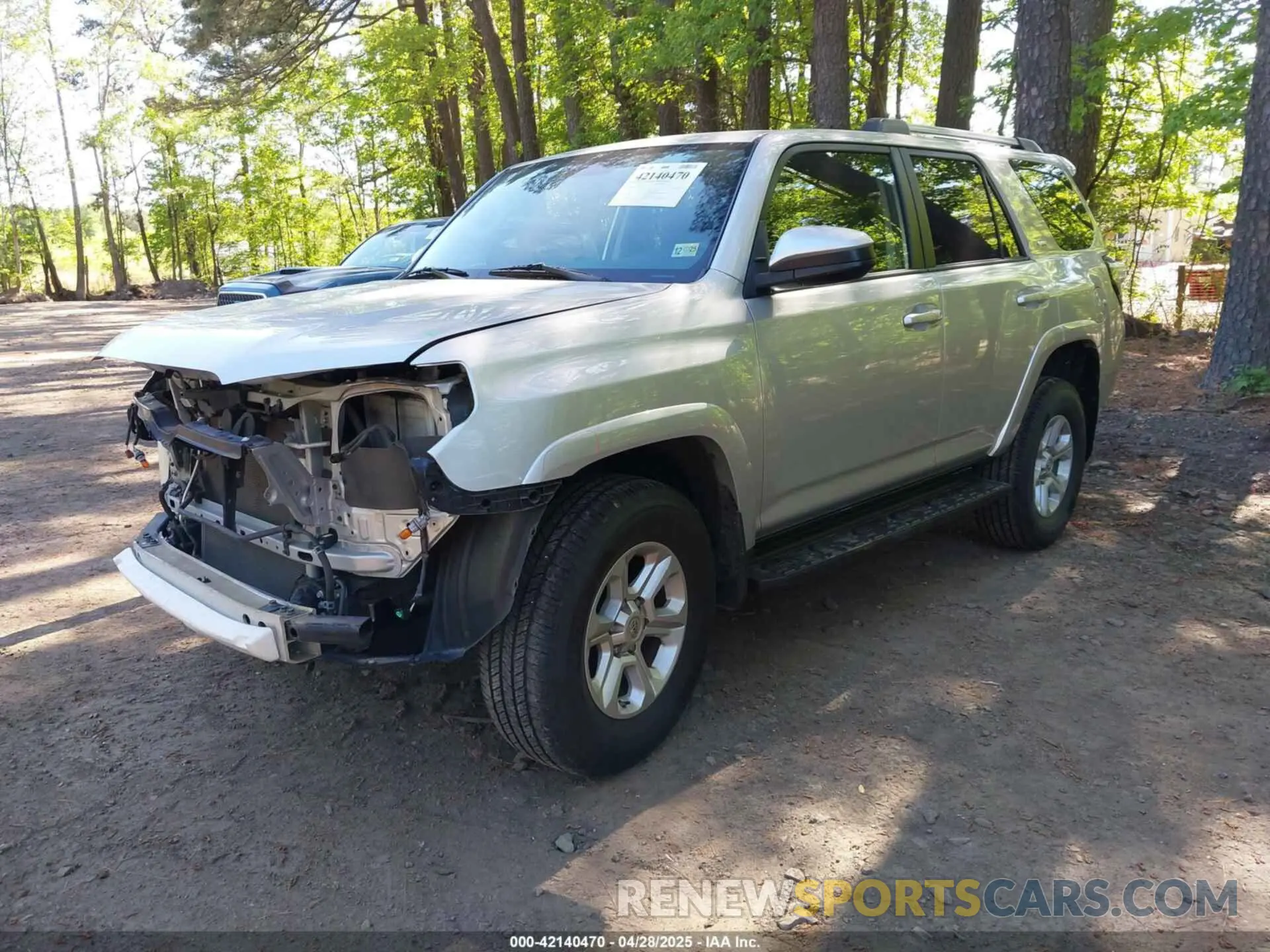 2 Photograph of a damaged car JTEBU5JR7K5656026 TOYOTA 4RUNNER 2019