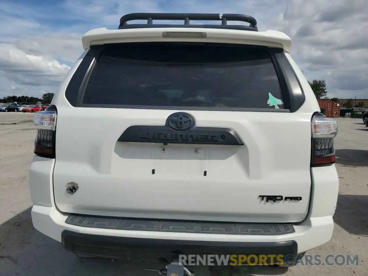 6 Photograph of a damaged car JTEBU5JR7K5661856 TOYOTA 4RUNNER 2019