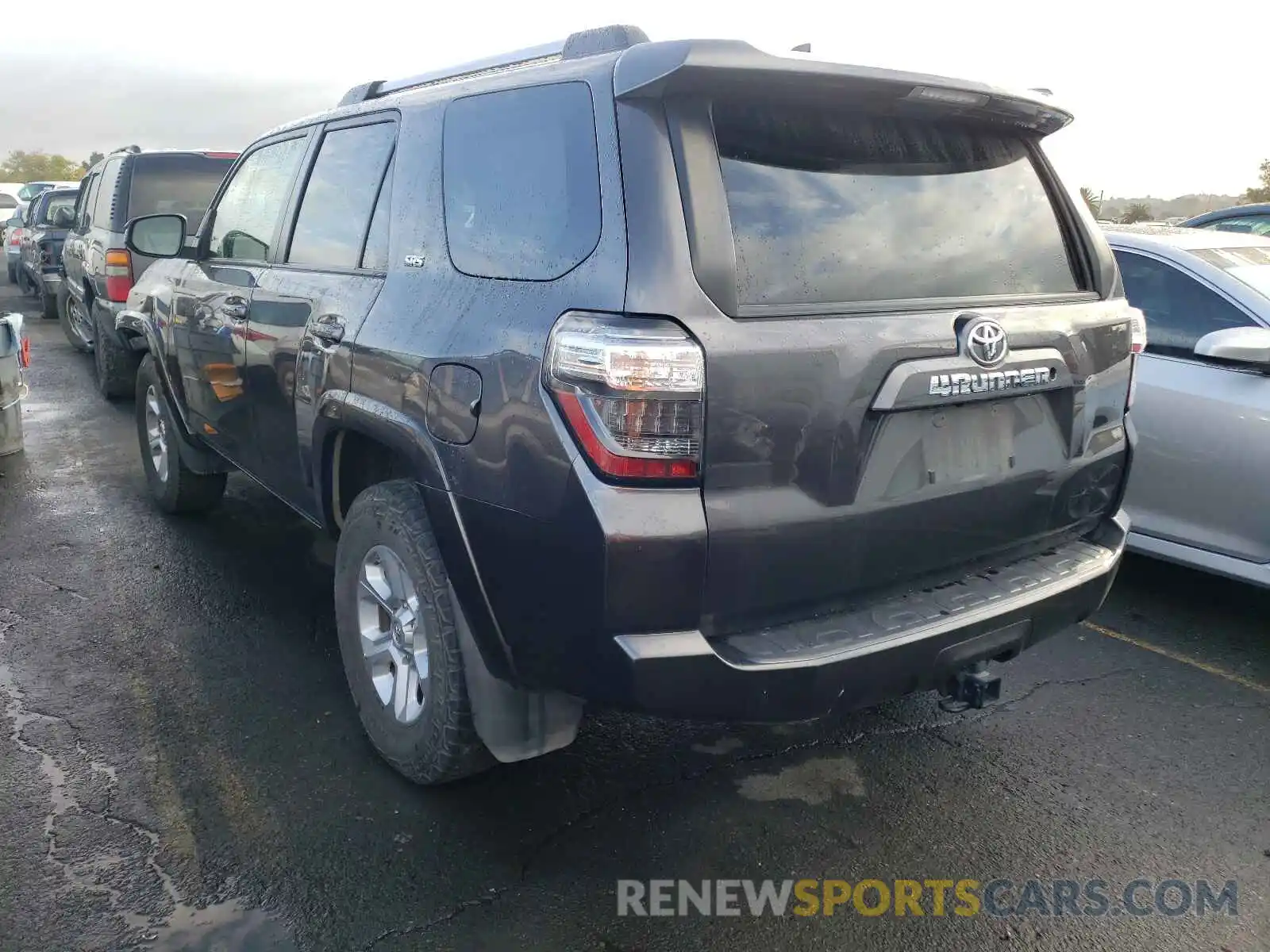 3 Photograph of a damaged car JTEBU5JR7K5662232 TOYOTA 4RUNNER 2019