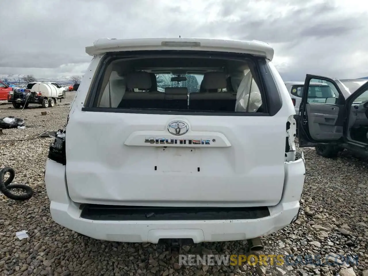 6 Photograph of a damaged car JTEBU5JR7K5663185 TOYOTA 4RUNNER 2019
