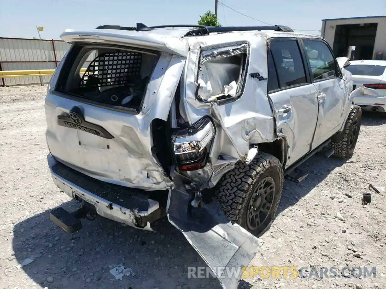 4 Photograph of a damaged car JTEBU5JR7K5670282 TOYOTA 4RUNNER 2019