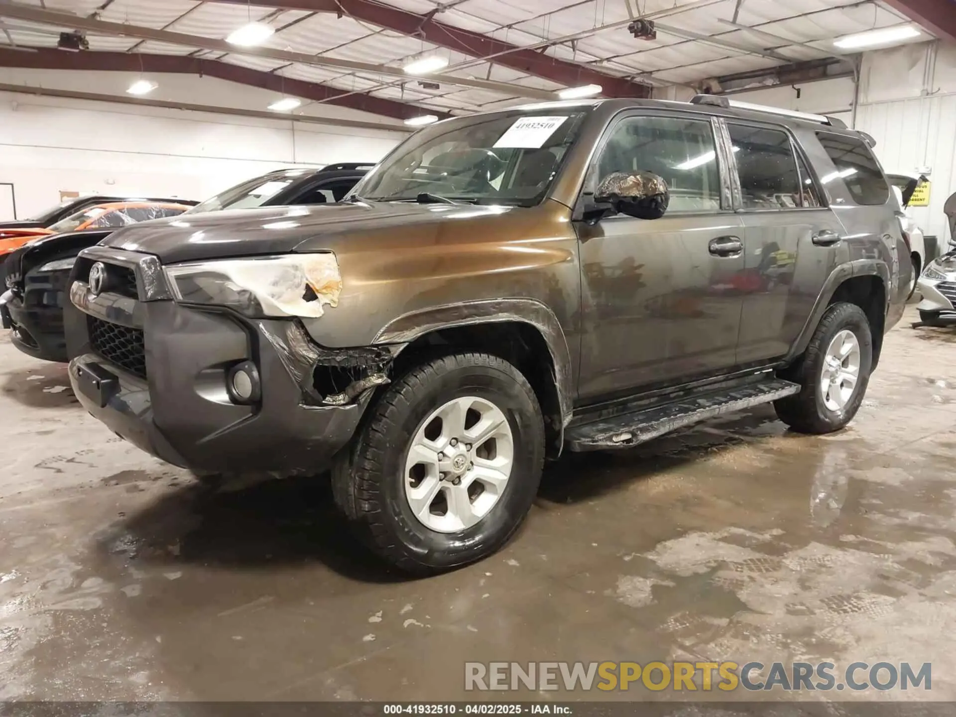 2 Photograph of a damaged car JTEBU5JR7K5672873 TOYOTA 4RUNNER 2019