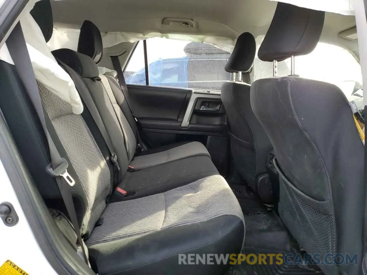11 Photograph of a damaged car JTEBU5JR7K5680472 TOYOTA 4RUNNER 2019