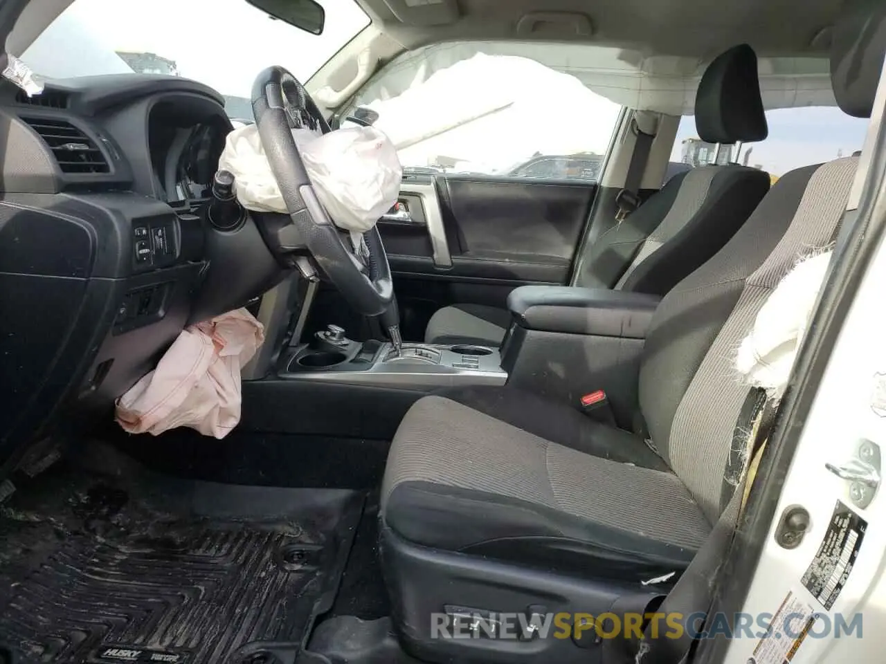 7 Photograph of a damaged car JTEBU5JR7K5680472 TOYOTA 4RUNNER 2019