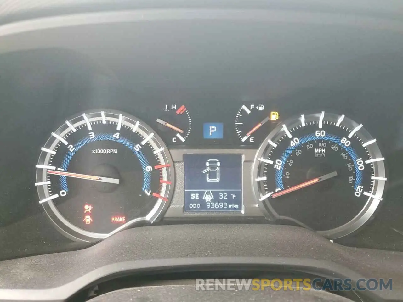 9 Photograph of a damaged car JTEBU5JR7K5695831 TOYOTA 4RUNNER 2019