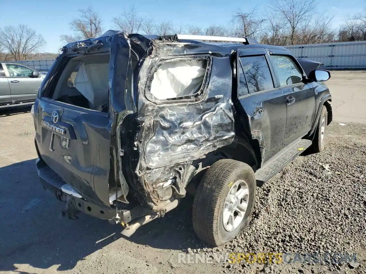 4 Photograph of a damaged car JTEBU5JR7K5699779 TOYOTA 4RUNNER 2019