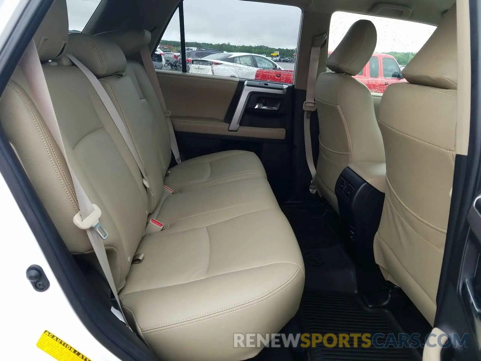 5 Photograph of a damaged car JTEBU5JR7K5700560 TOYOTA 4RUNNER 2019