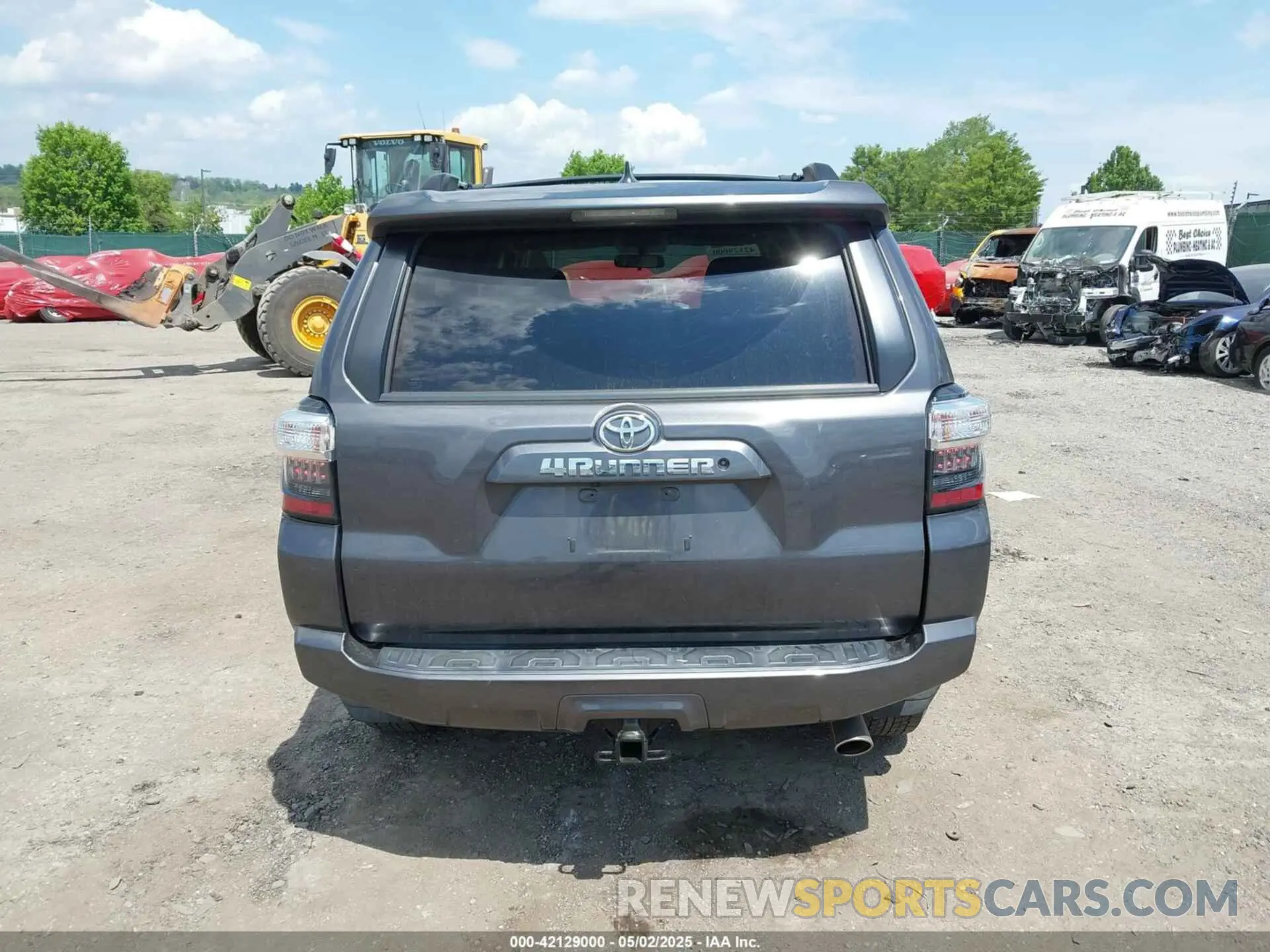 17 Photograph of a damaged car JTEBU5JR7K5710800 TOYOTA 4RUNNER 2019