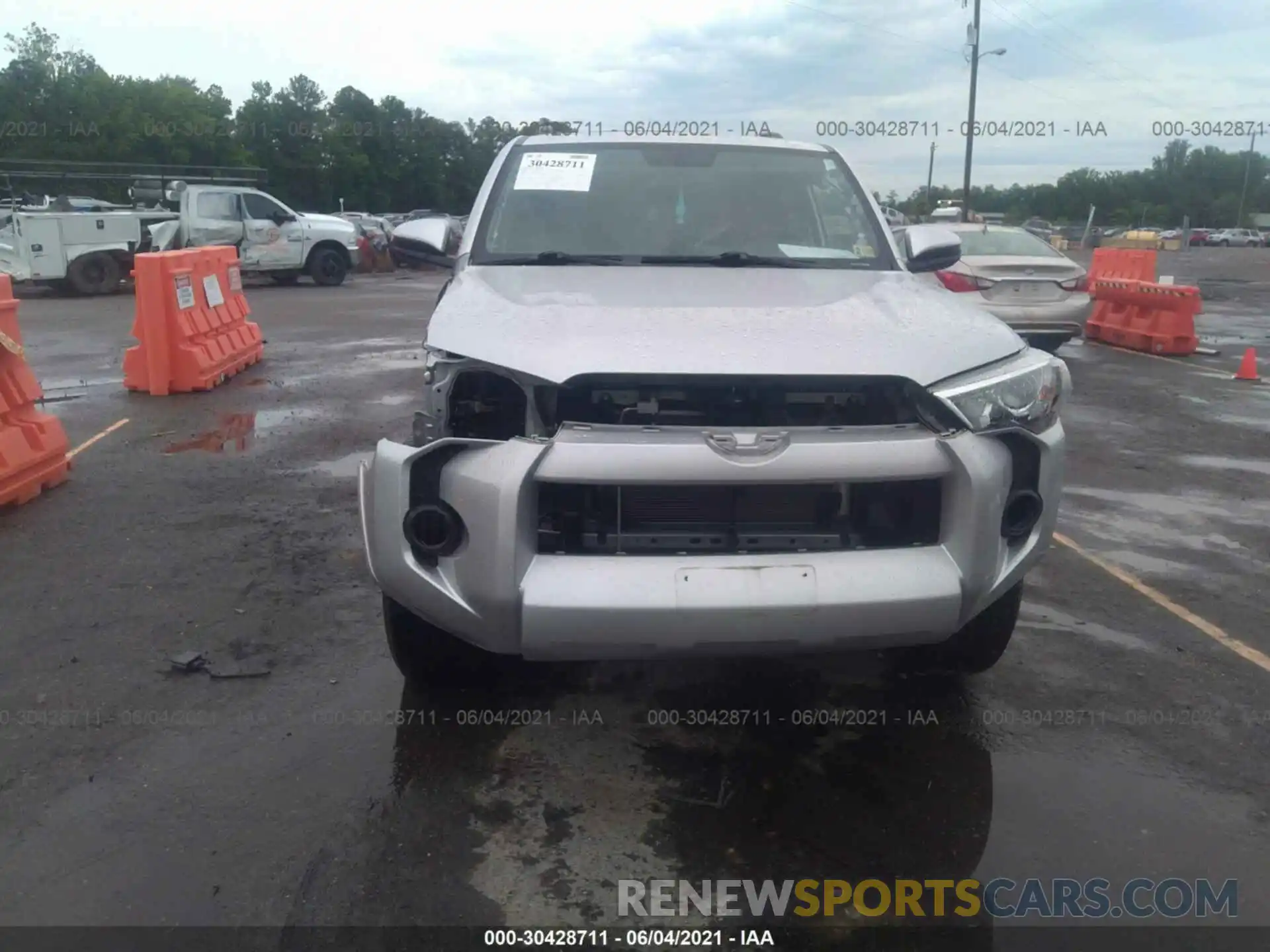 6 Photograph of a damaged car JTEBU5JR7K5712465 TOYOTA 4RUNNER 2019