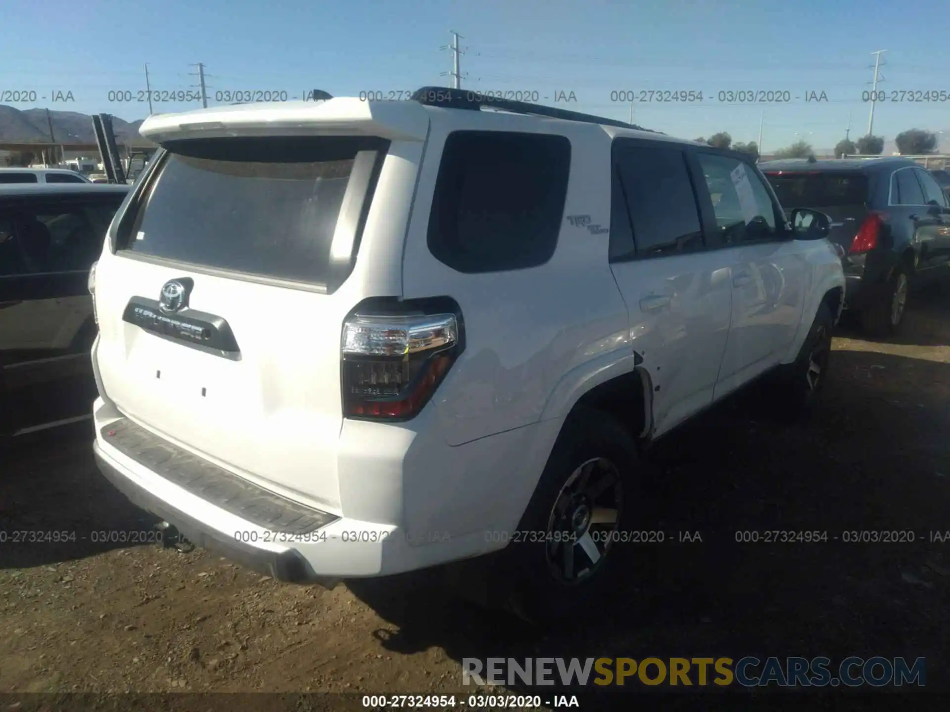 4 Photograph of a damaged car JTEBU5JR7K5716466 TOYOTA 4RUNNER 2019