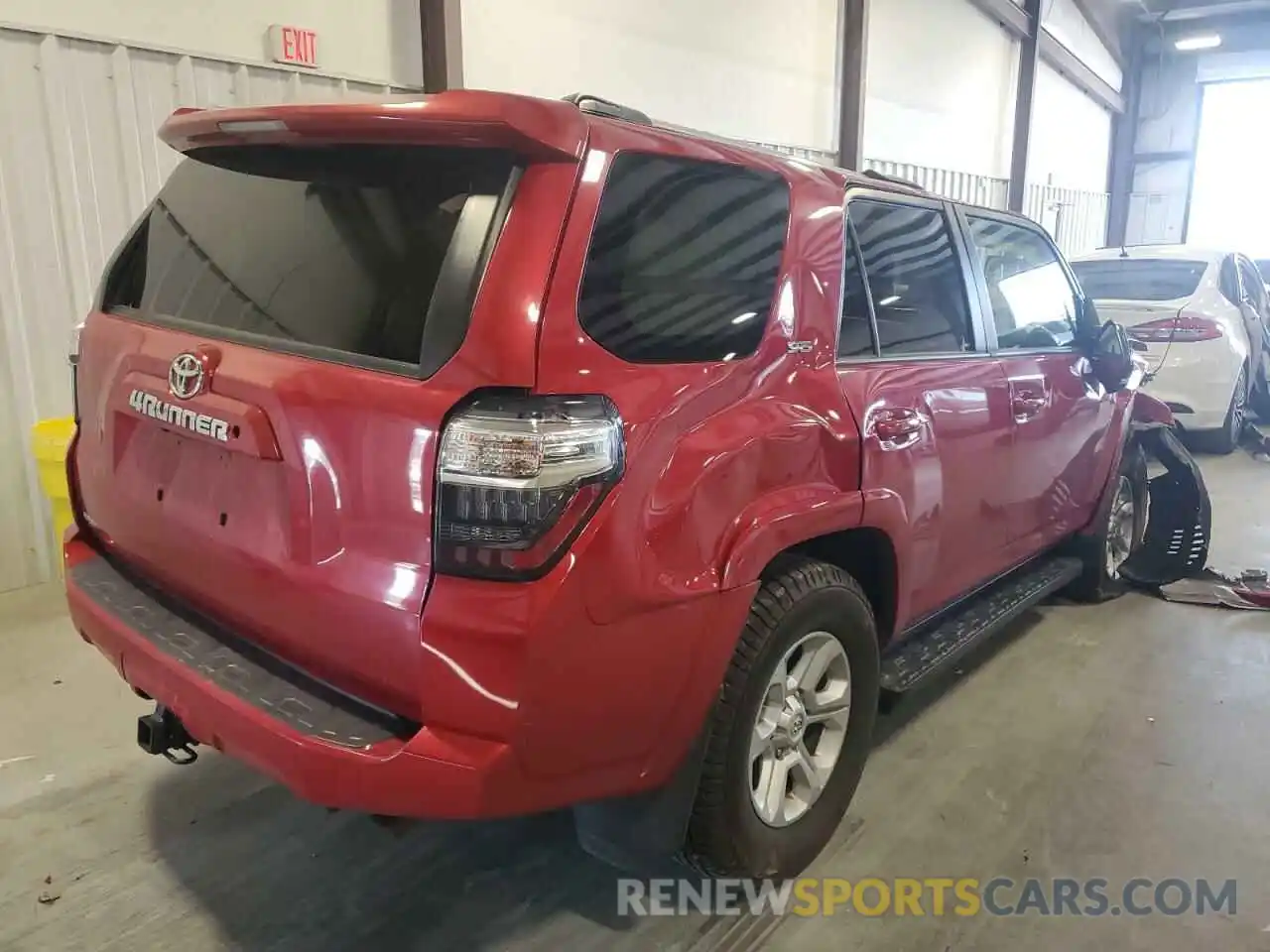 4 Photograph of a damaged car JTEBU5JR7K5724115 TOYOTA 4RUNNER 2019