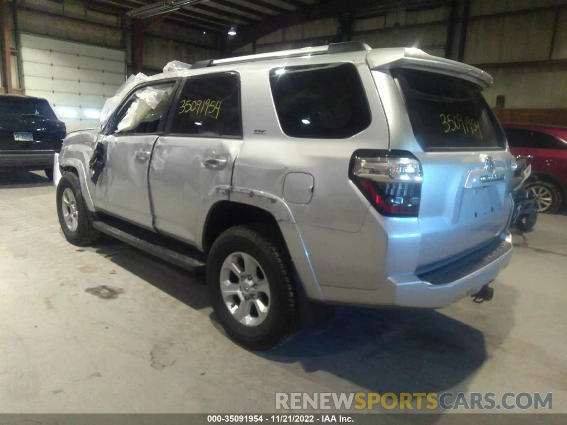 3 Photograph of a damaged car JTEBU5JR7K5725135 TOYOTA 4RUNNER 2019