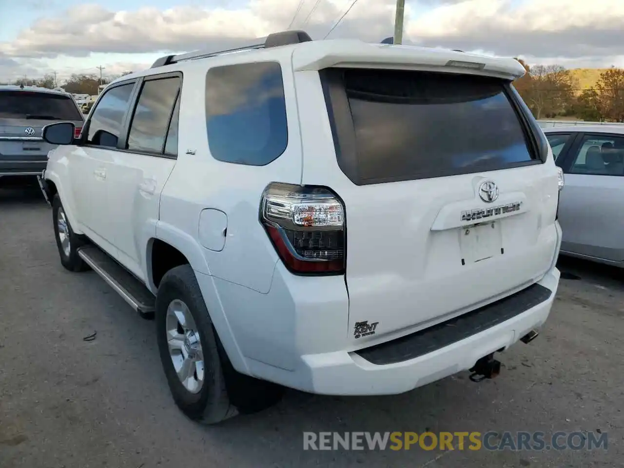 3 Photograph of a damaged car JTEBU5JR7K5728911 TOYOTA 4RUNNER 2019