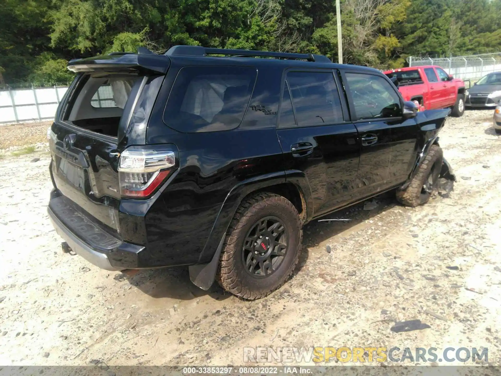 4 Photograph of a damaged car JTEBU5JR7K5735261 TOYOTA 4RUNNER 2019