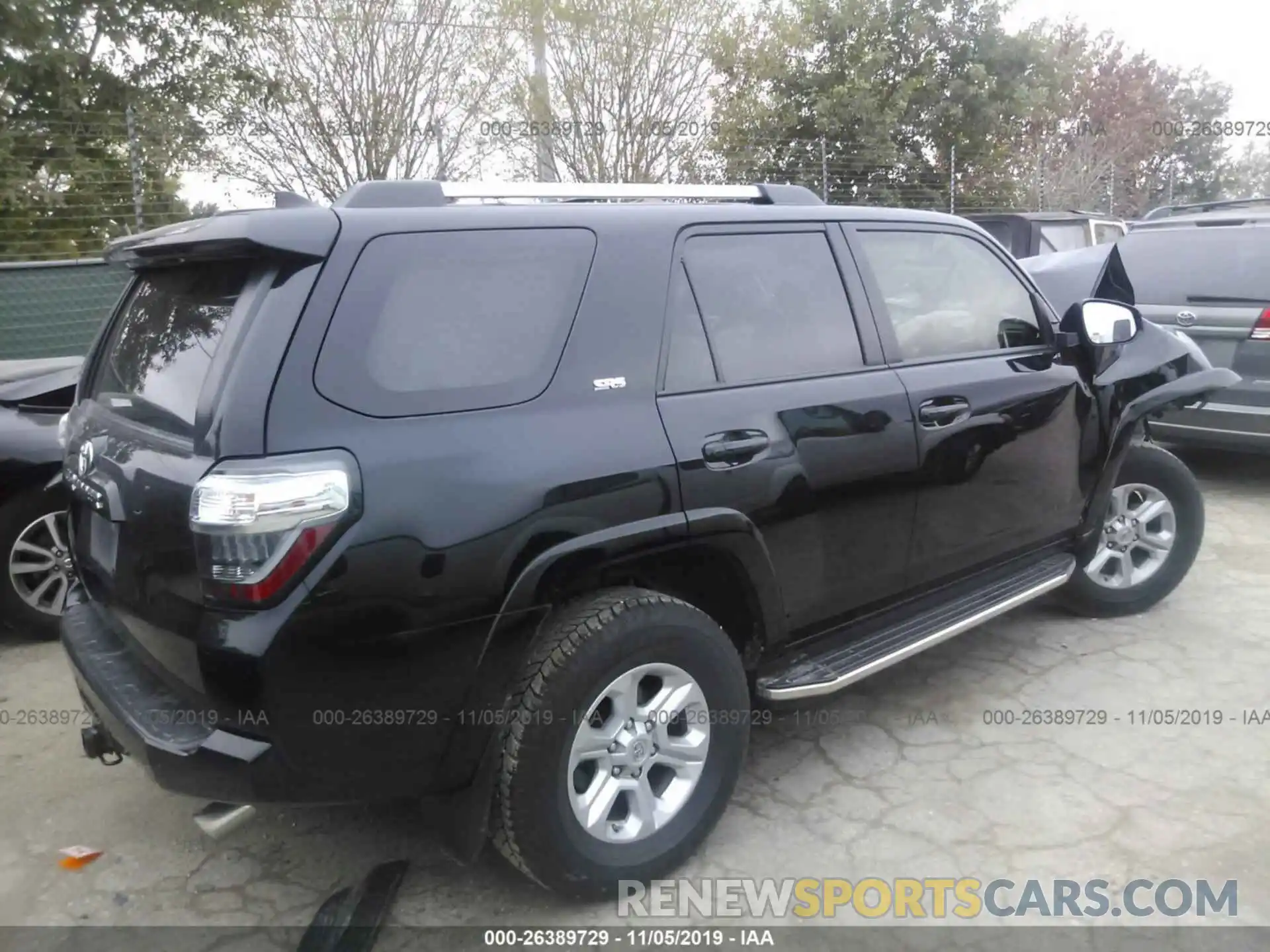 4 Photograph of a damaged car JTEBU5JR8K5611516 TOYOTA 4RUNNER 2019