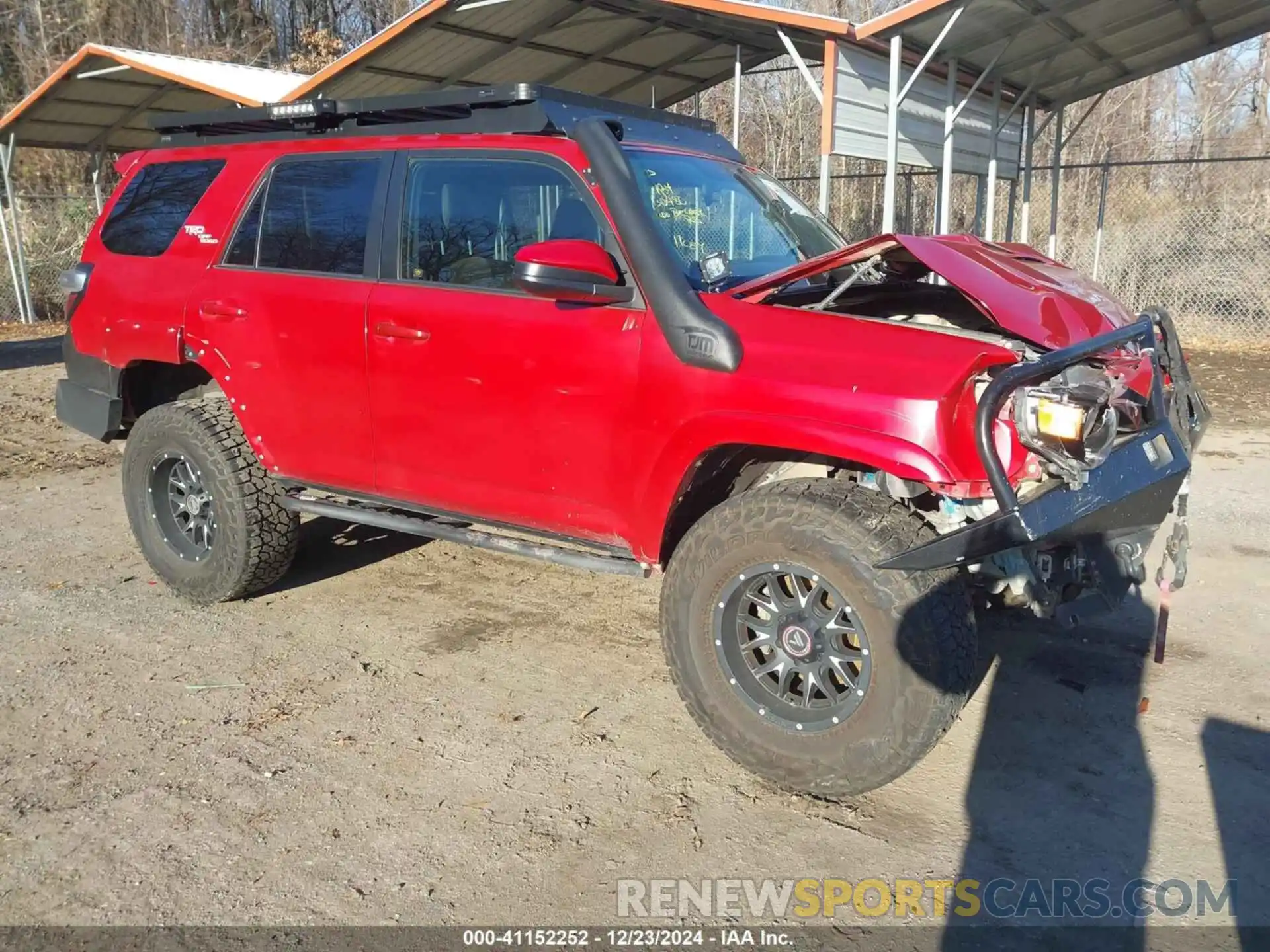 1 Photograph of a damaged car JTEBU5JR8K5615811 TOYOTA 4RUNNER 2019