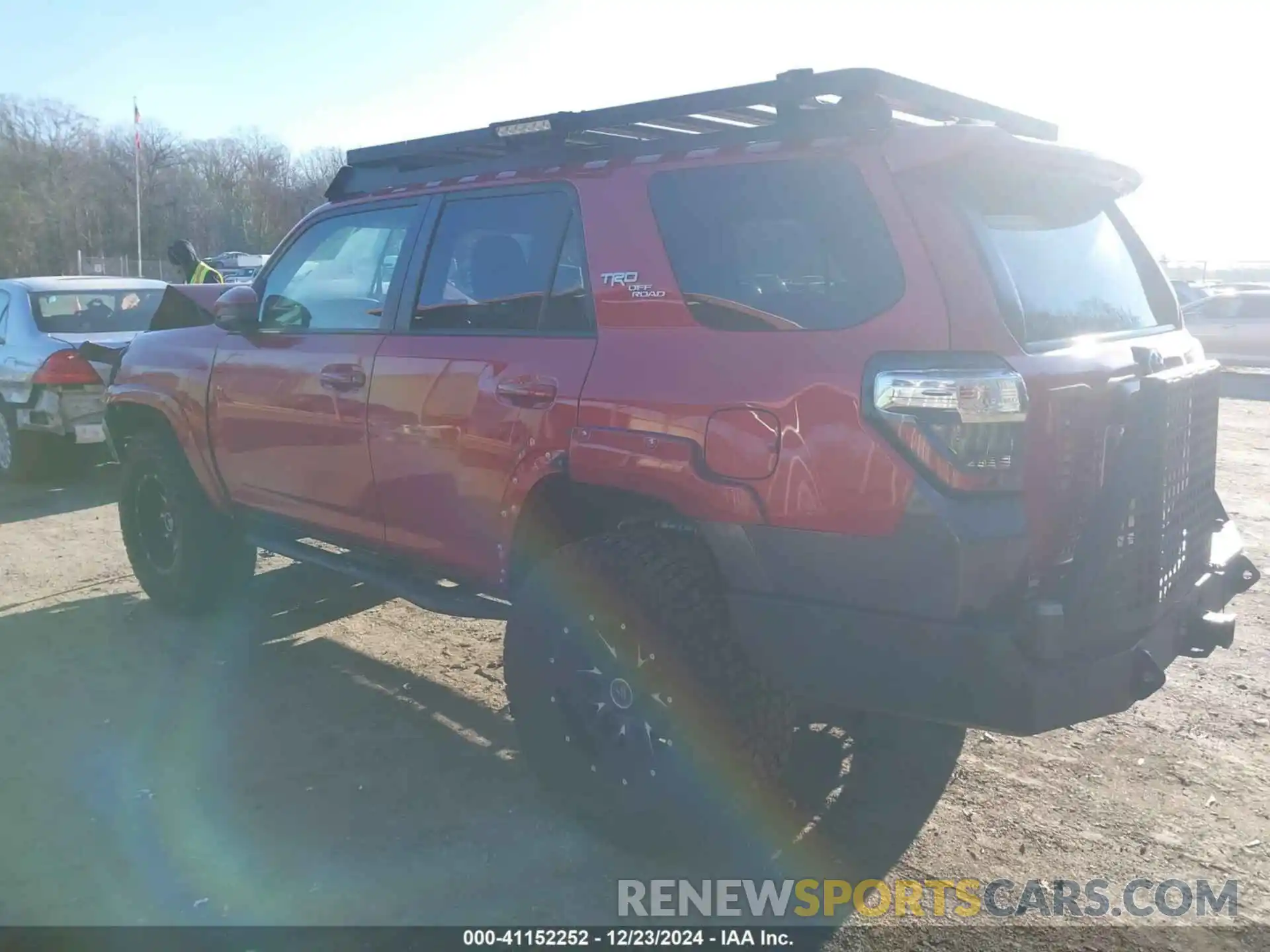 3 Photograph of a damaged car JTEBU5JR8K5615811 TOYOTA 4RUNNER 2019