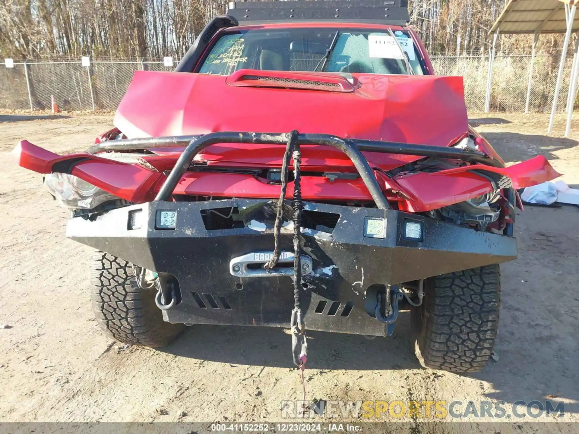 6 Photograph of a damaged car JTEBU5JR8K5615811 TOYOTA 4RUNNER 2019