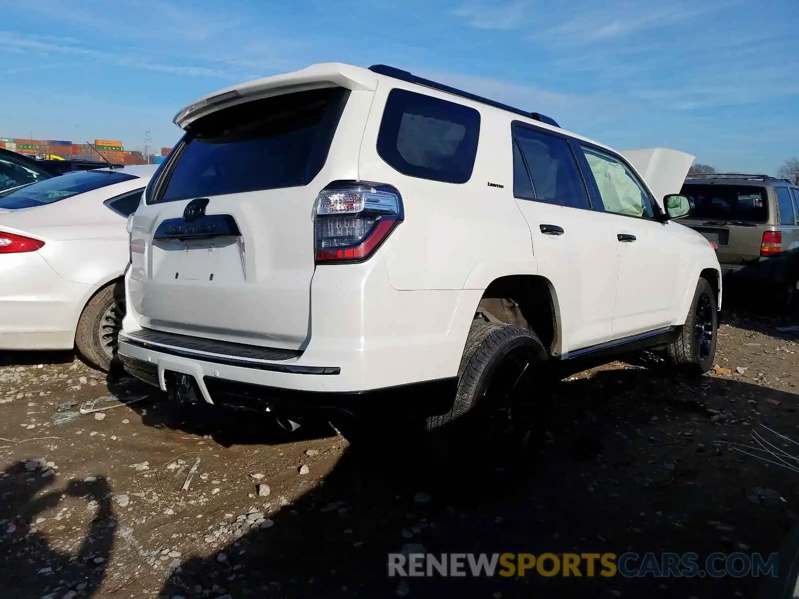 4 Photograph of a damaged car JTEBU5JR8K5626484 TOYOTA 4RUNNER 2019