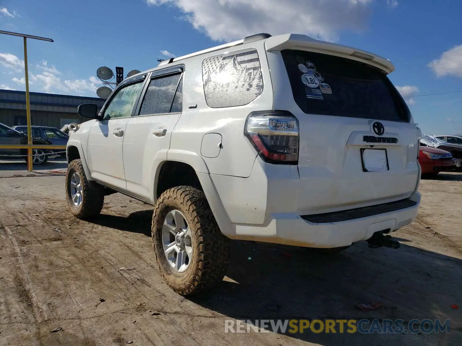 3 Photograph of a damaged car JTEBU5JR8K5632091 TOYOTA 4RUNNER 2019