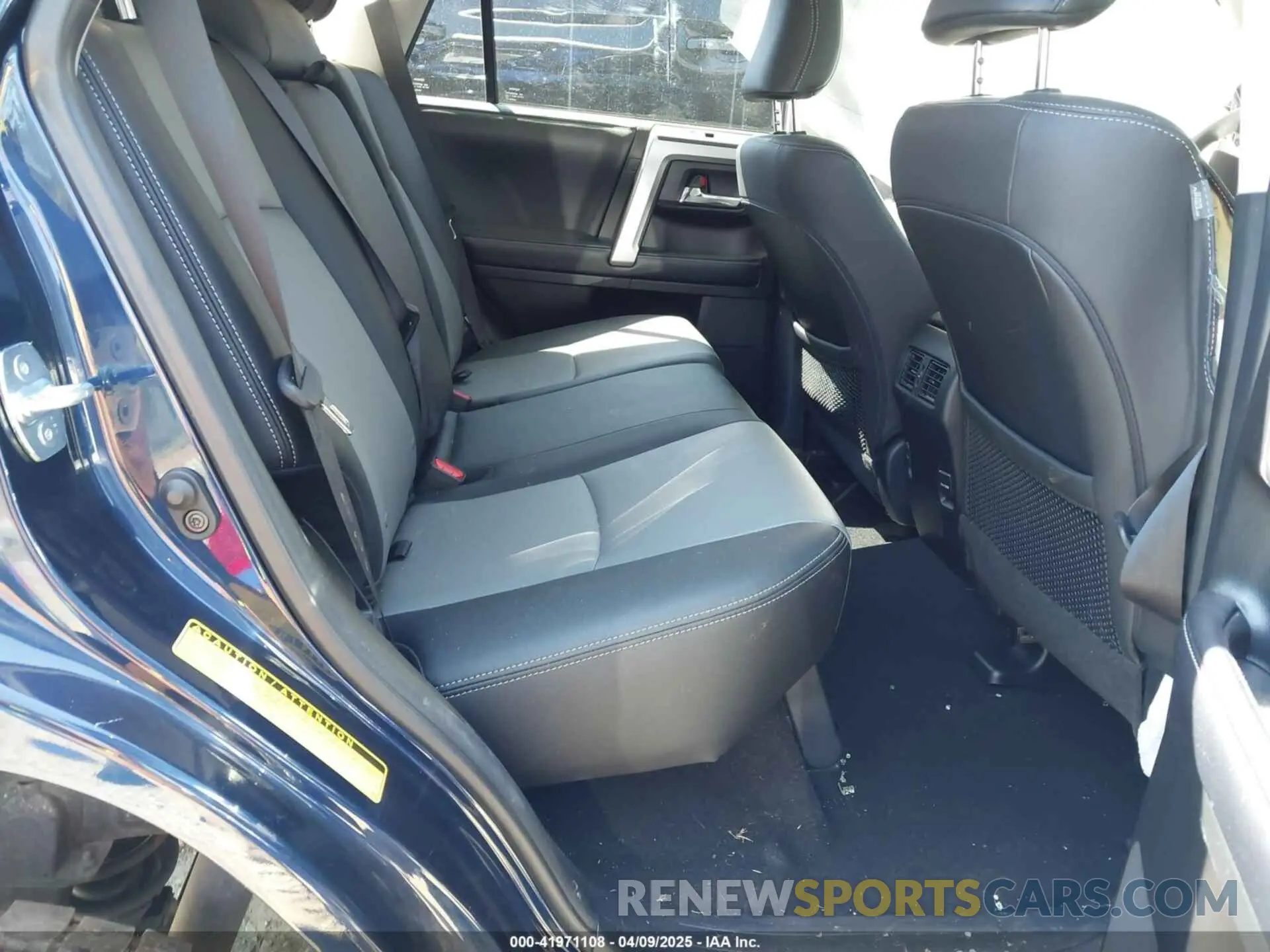 8 Photograph of a damaged car JTEBU5JR8K5644290 TOYOTA 4RUNNER 2019