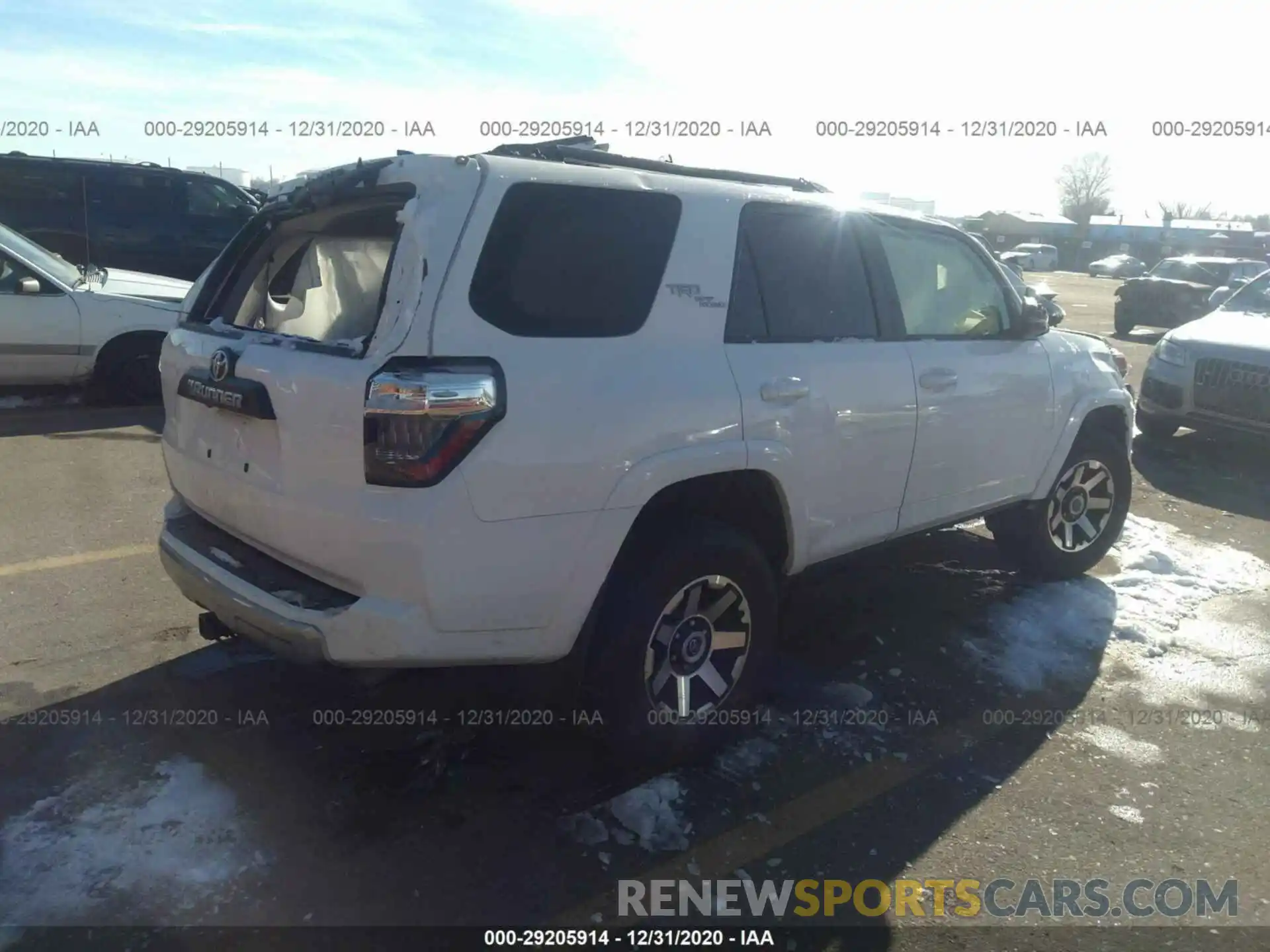 4 Photograph of a damaged car JTEBU5JR8K5660649 TOYOTA 4RUNNER 2019