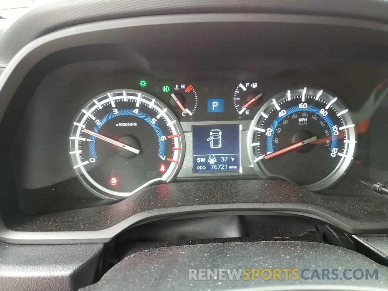 9 Photograph of a damaged car JTEBU5JR8K5664328 TOYOTA 4RUNNER 2019