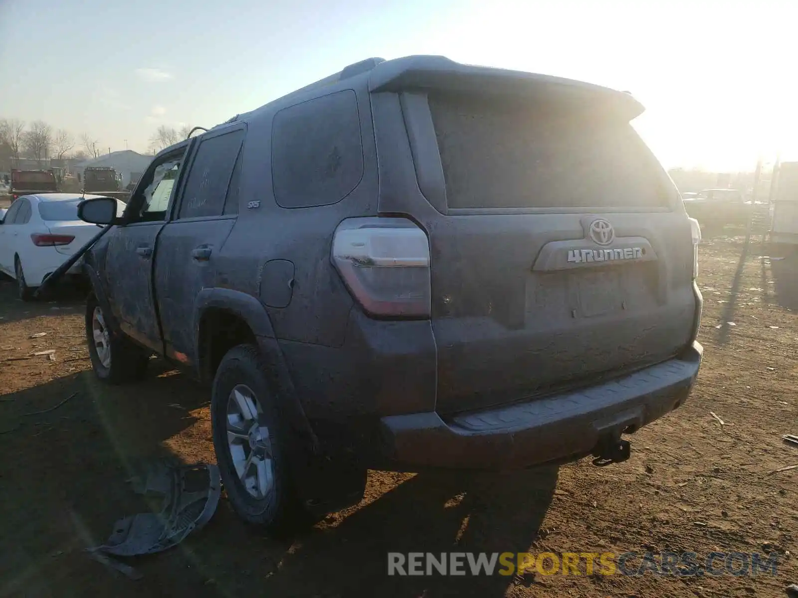 3 Photograph of a damaged car JTEBU5JR8K5673286 TOYOTA 4RUNNER 2019