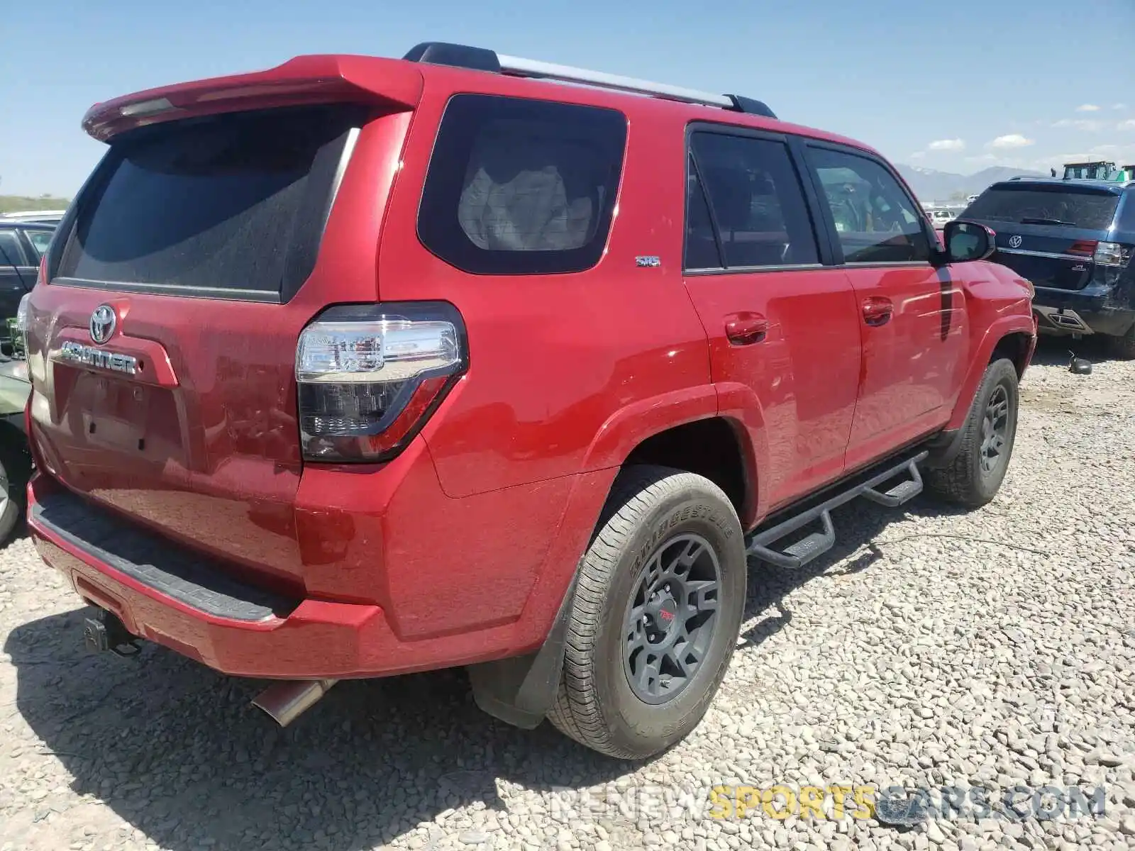 4 Photograph of a damaged car JTEBU5JR8K5677564 TOYOTA 4RUNNER 2019