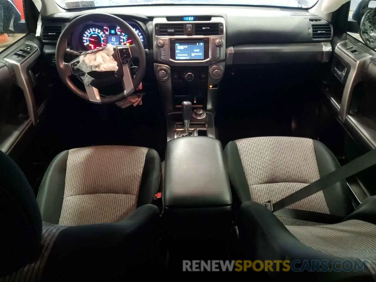 8 Photograph of a damaged car JTEBU5JR8K5694381 TOYOTA 4RUNNER 2019