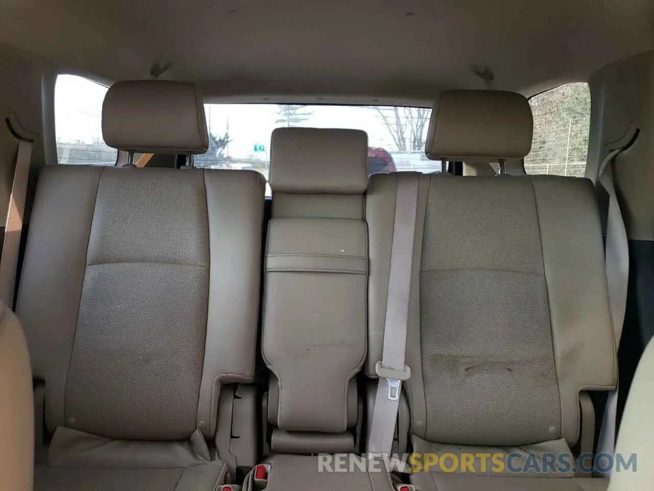 10 Photograph of a damaged car JTEBU5JR8K5700194 TOYOTA 4RUNNER 2019