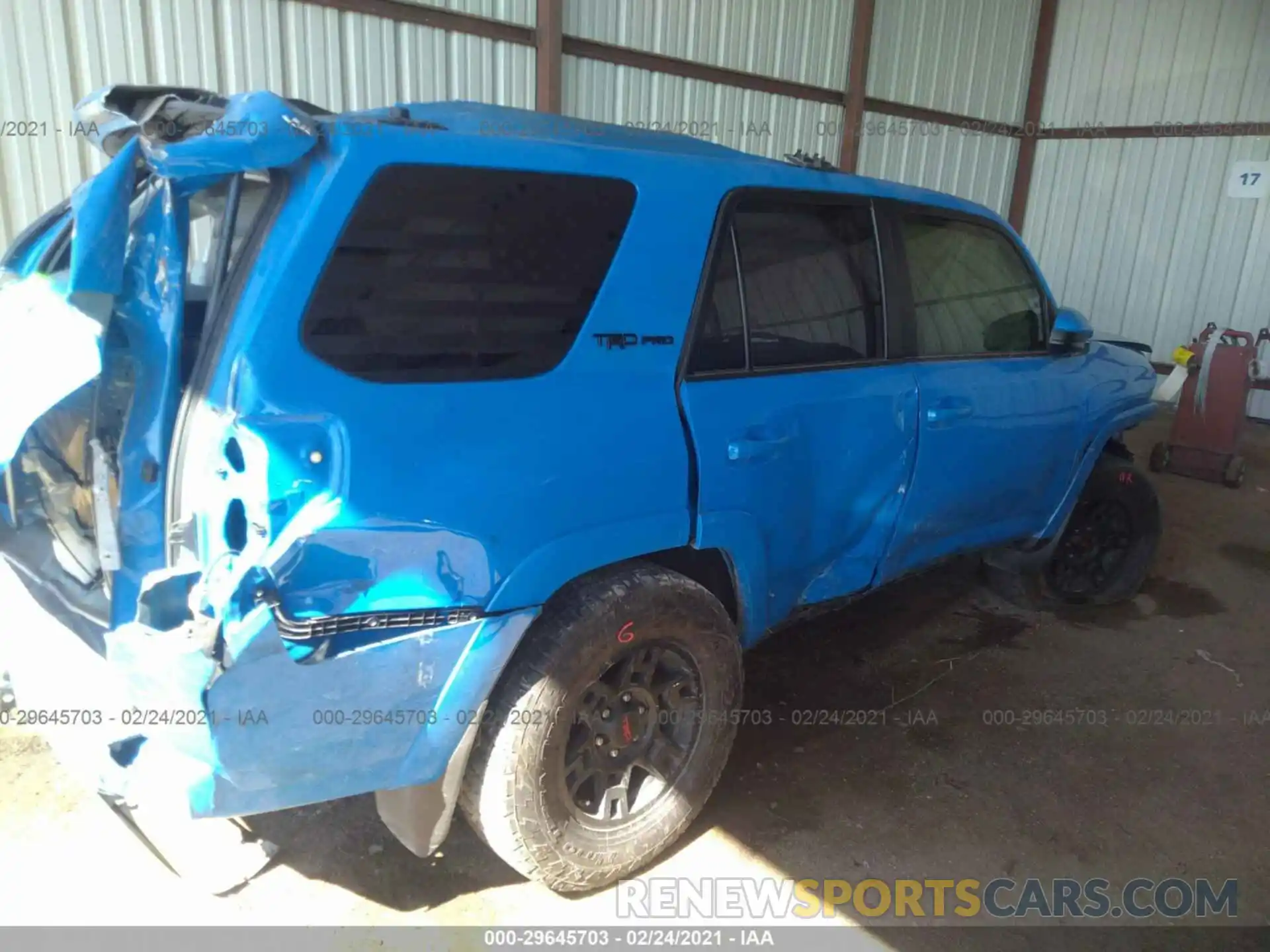 4 Photograph of a damaged car JTEBU5JR8K5701846 TOYOTA 4RUNNER 2019