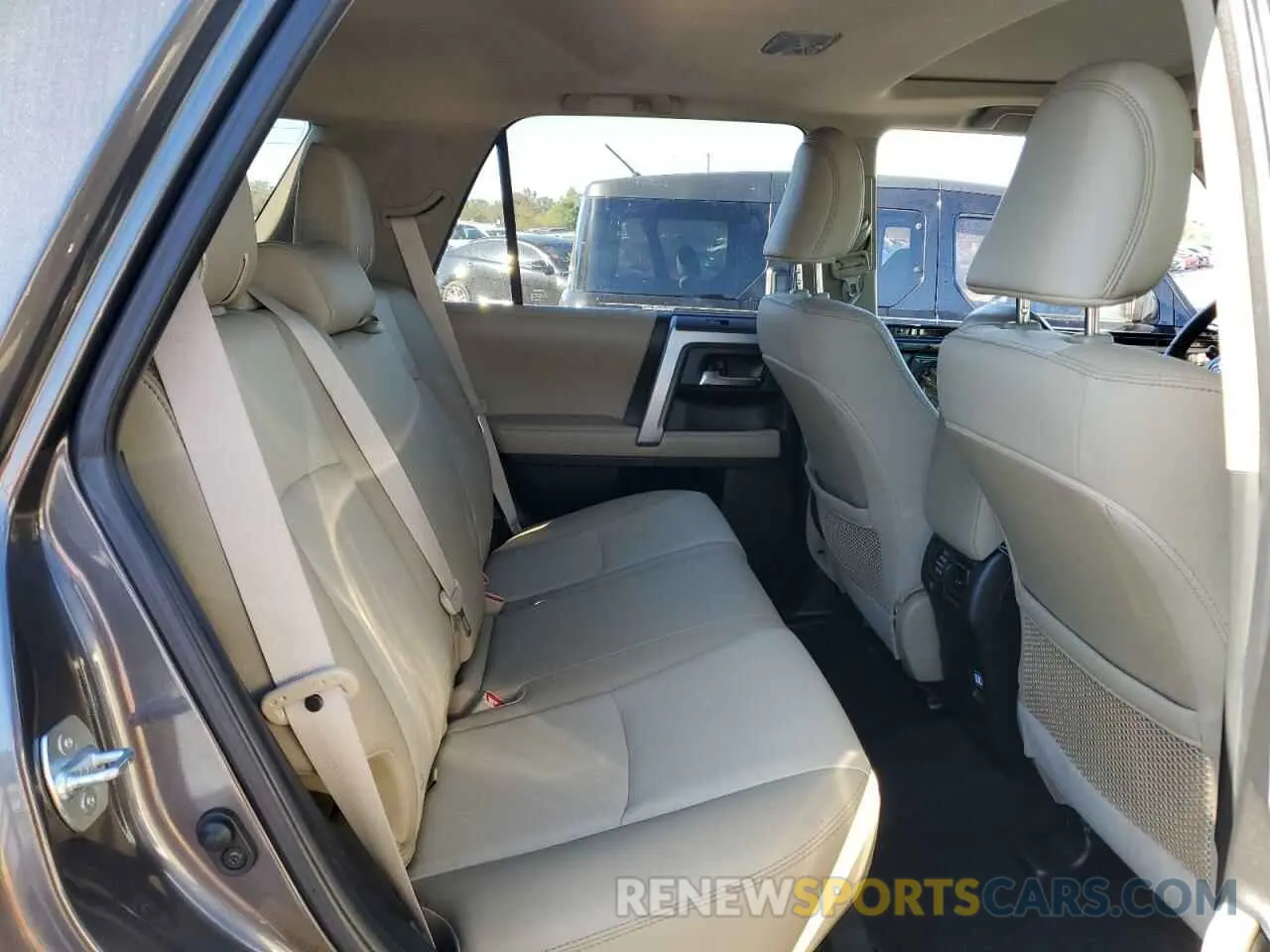 11 Photograph of a damaged car JTEBU5JR8K5703595 TOYOTA 4RUNNER 2019
