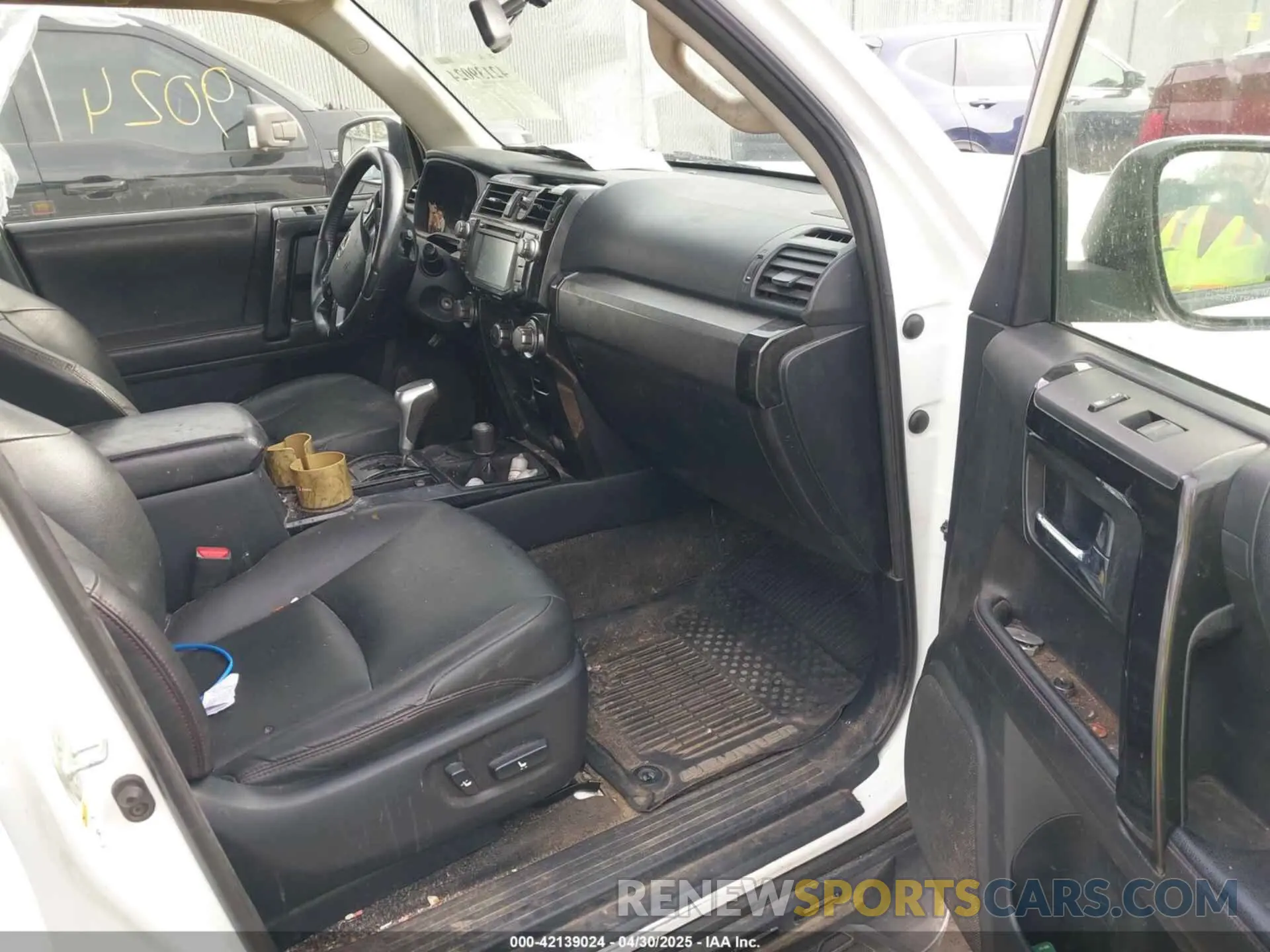 5 Photograph of a damaged car JTEBU5JR8K5710174 TOYOTA 4RUNNER 2019
