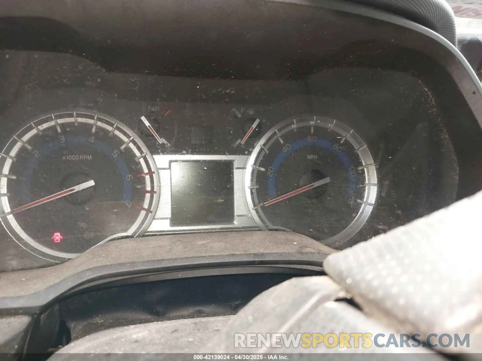 7 Photograph of a damaged car JTEBU5JR8K5710174 TOYOTA 4RUNNER 2019