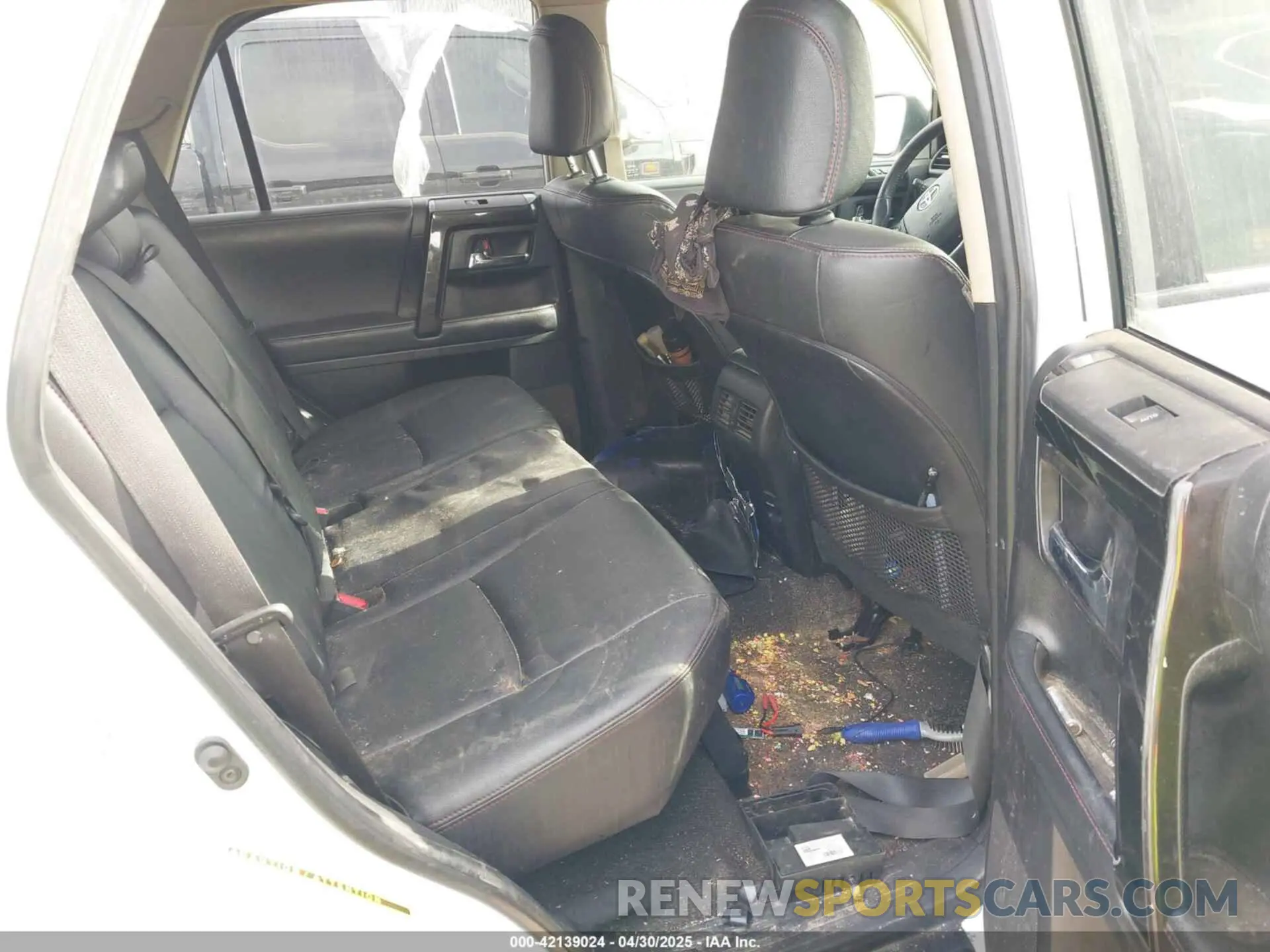 8 Photograph of a damaged car JTEBU5JR8K5710174 TOYOTA 4RUNNER 2019