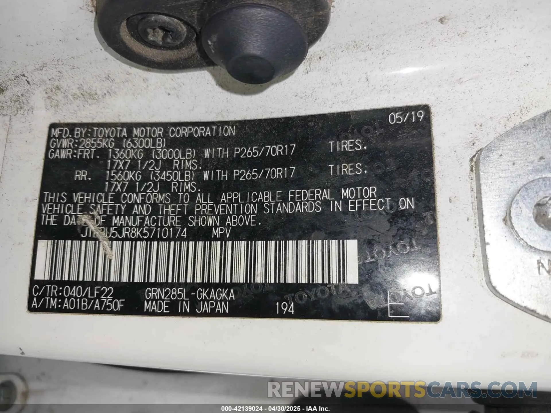 9 Photograph of a damaged car JTEBU5JR8K5710174 TOYOTA 4RUNNER 2019
