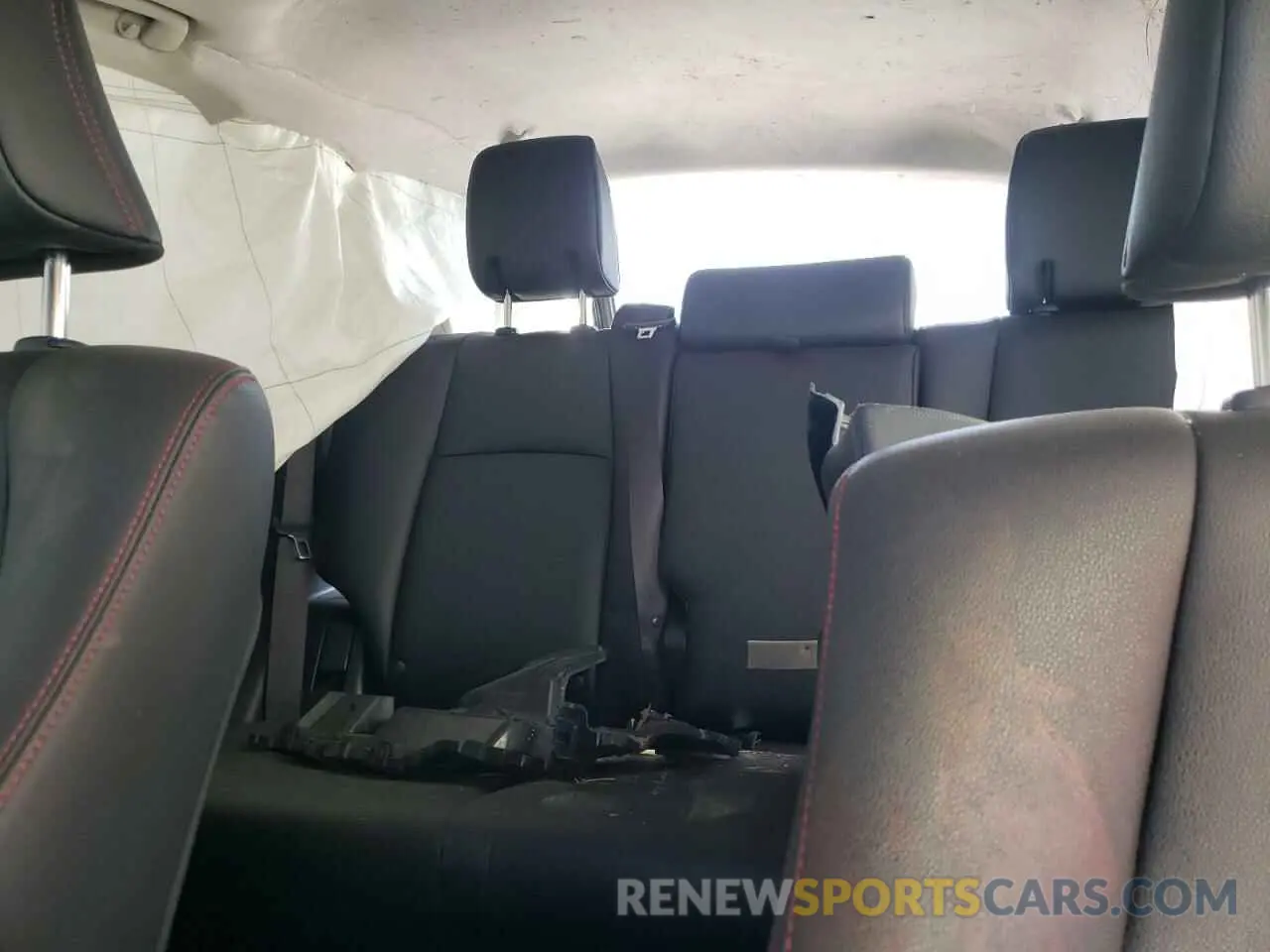 10 Photograph of a damaged car JTEBU5JR8K5722289 TOYOTA 4RUNNER 2019