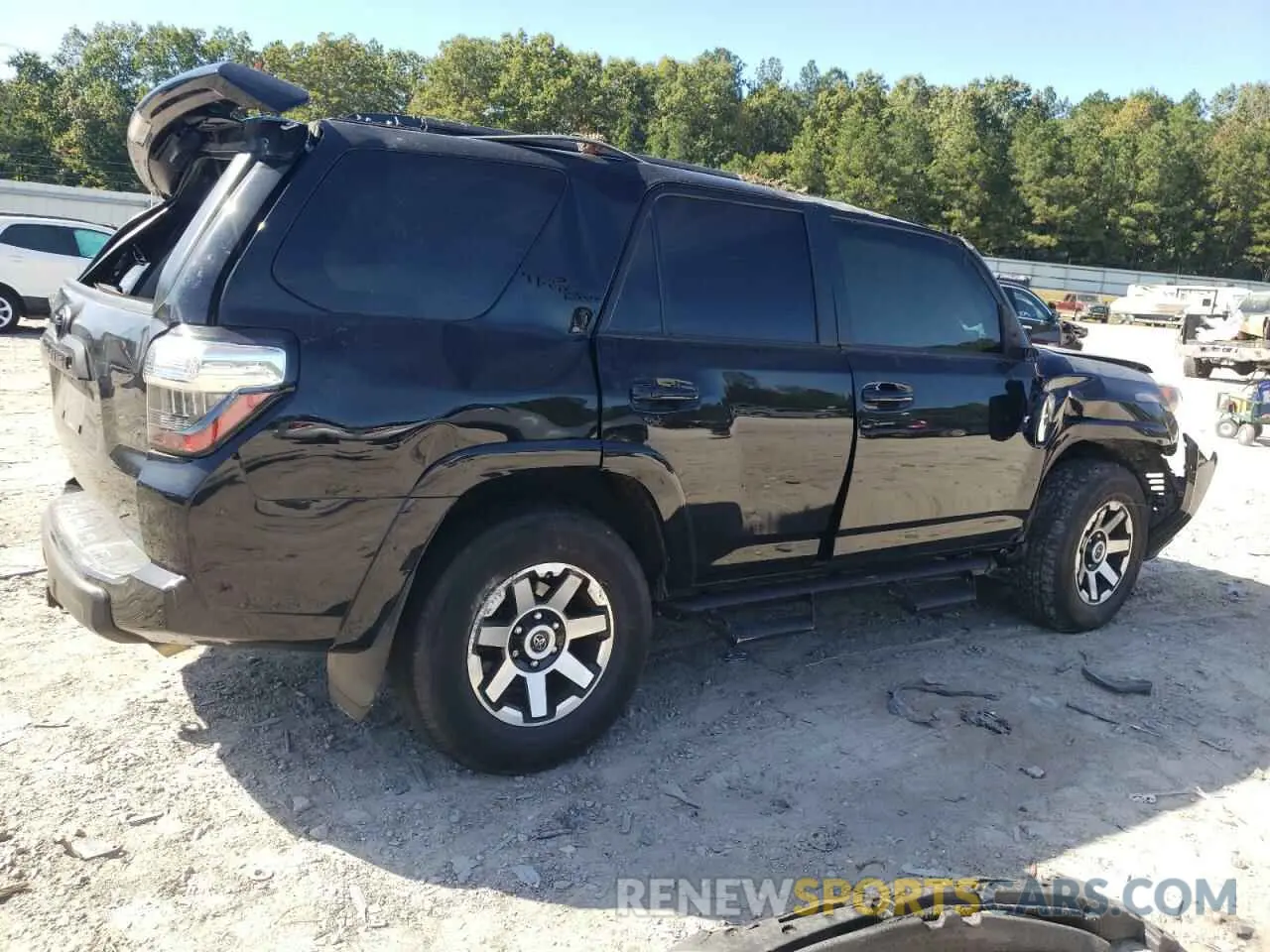 3 Photograph of a damaged car JTEBU5JR8K5722289 TOYOTA 4RUNNER 2019