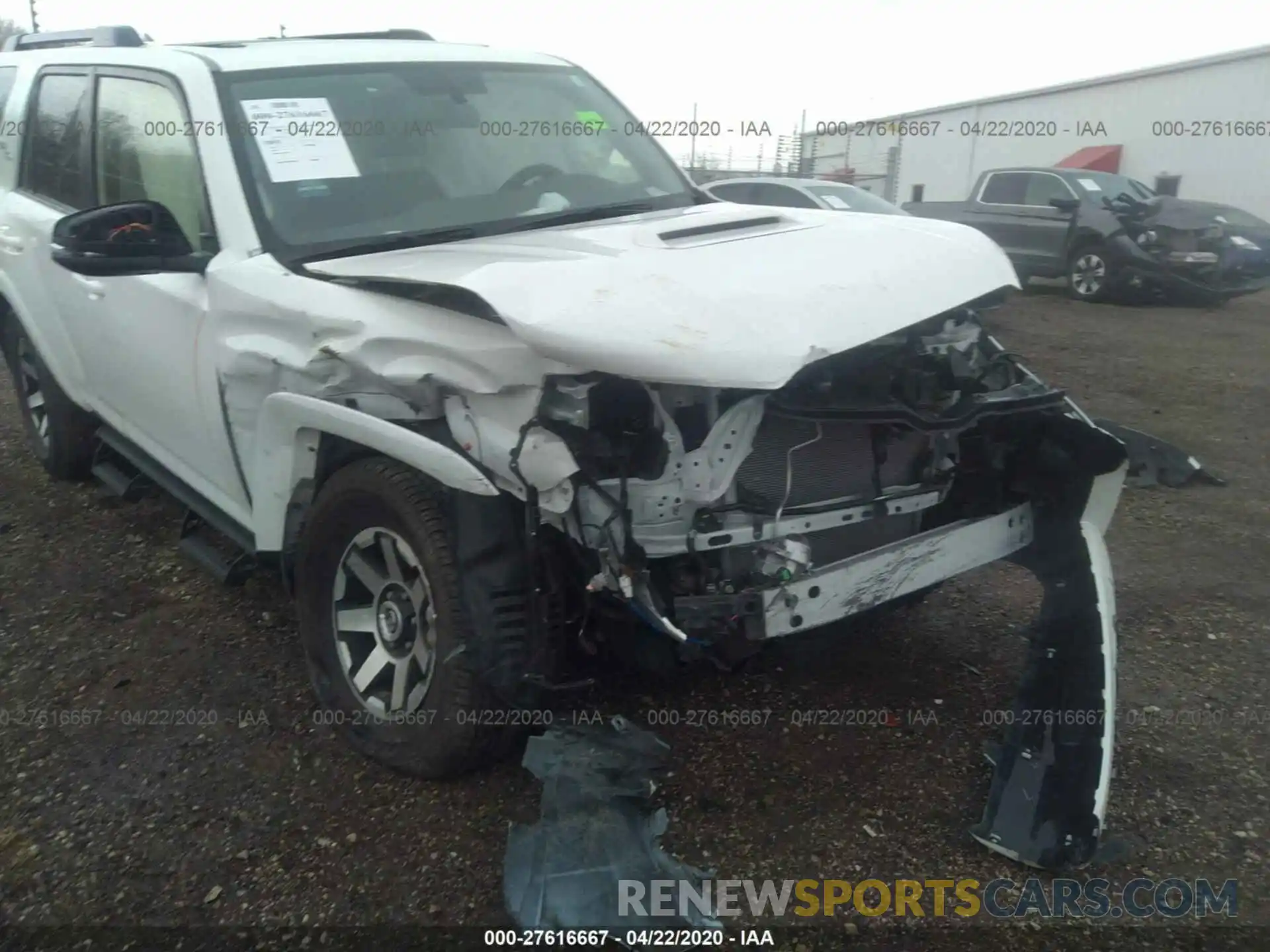 6 Photograph of a damaged car JTEBU5JR8K5723880 TOYOTA 4RUNNER 2019