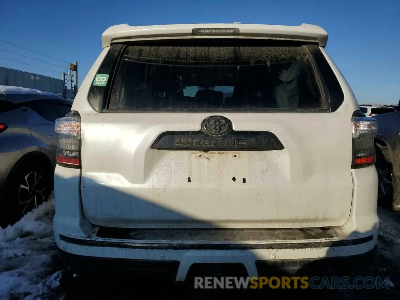 6 Photograph of a damaged car JTEBU5JR8K5724057 TOYOTA 4RUNNER 2019