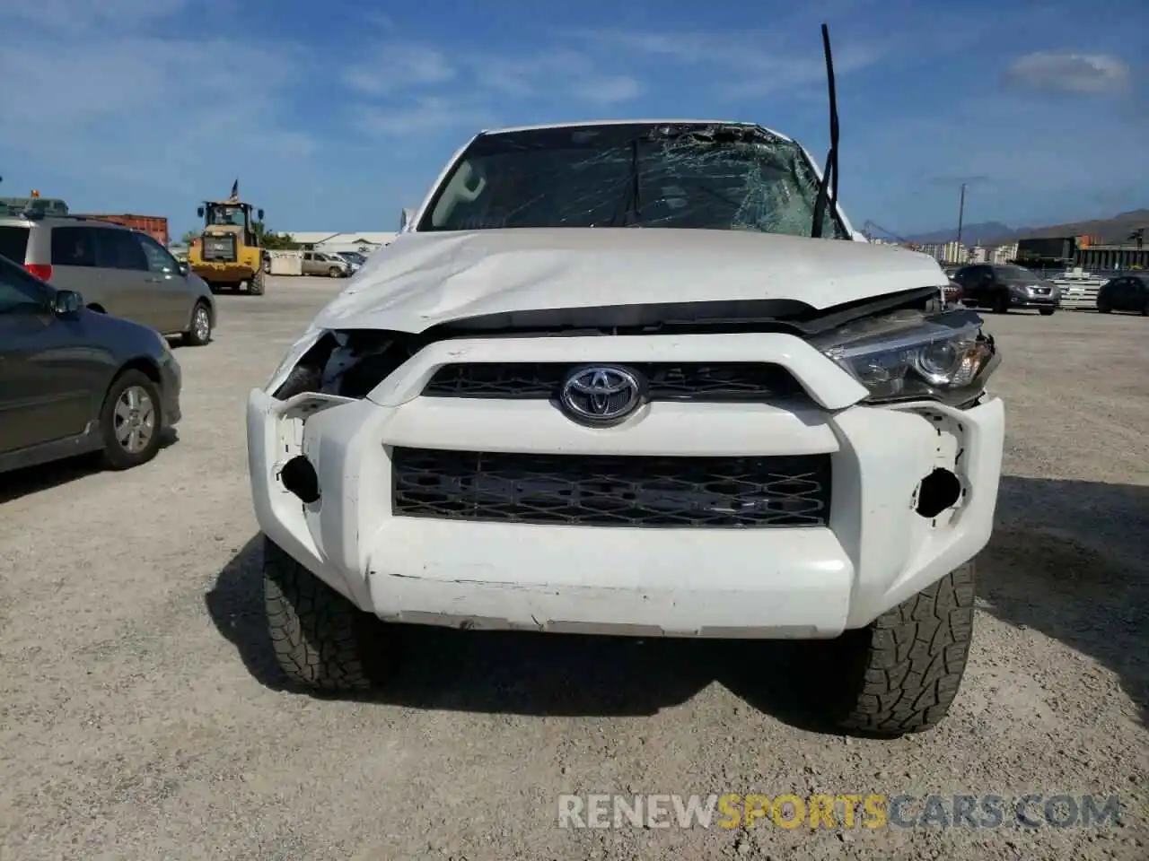 9 Photograph of a damaged car JTEBU5JR8K5724379 TOYOTA 4RUNNER 2019