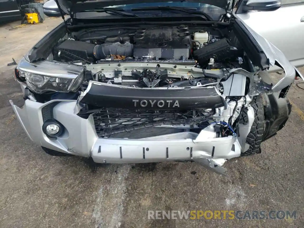 7 Photograph of a damaged car JTEBU5JR8K5728674 TOYOTA 4RUNNER 2019