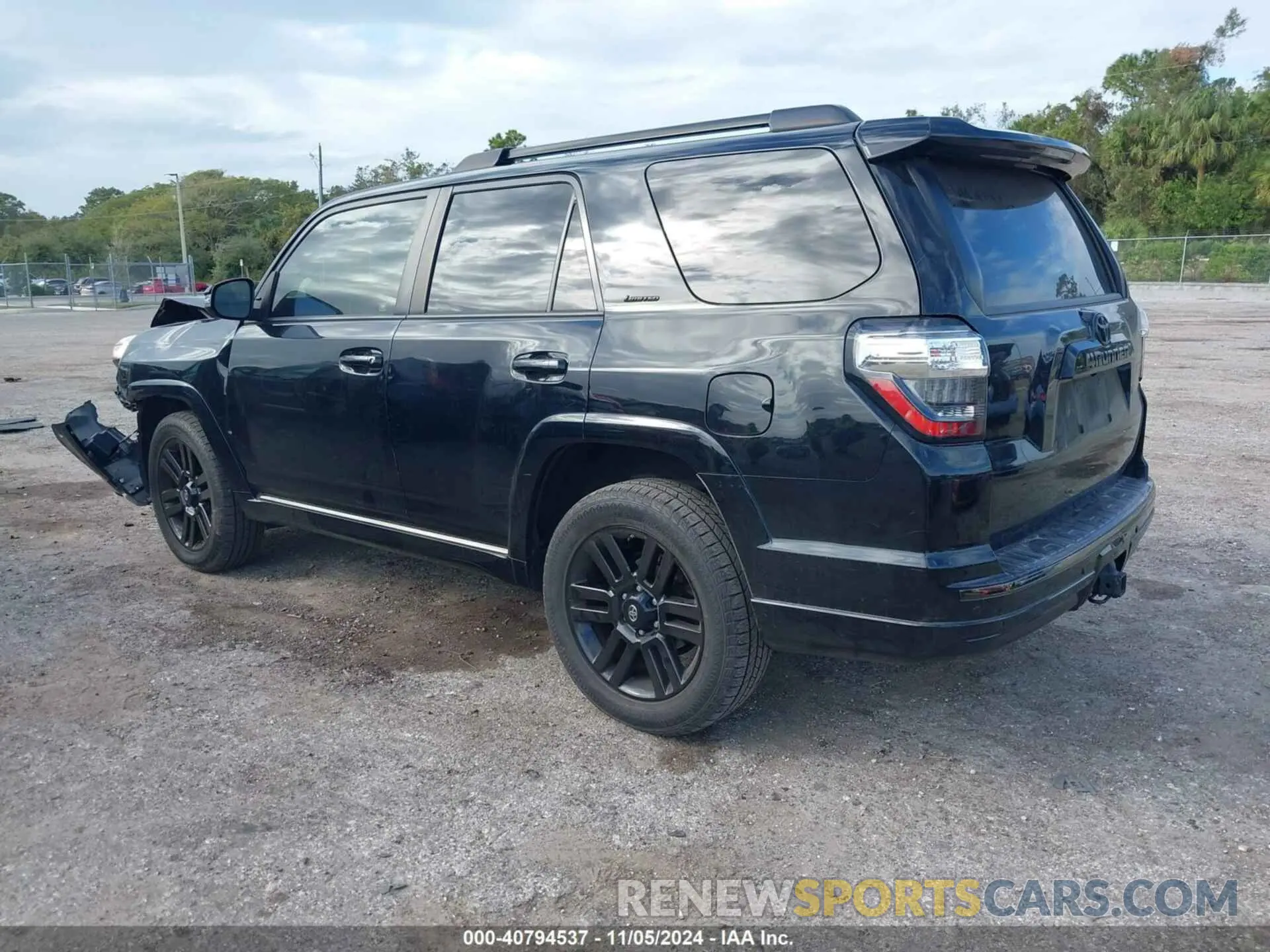 3 Photograph of a damaged car JTEBU5JR8K5731655 TOYOTA 4RUNNER 2019