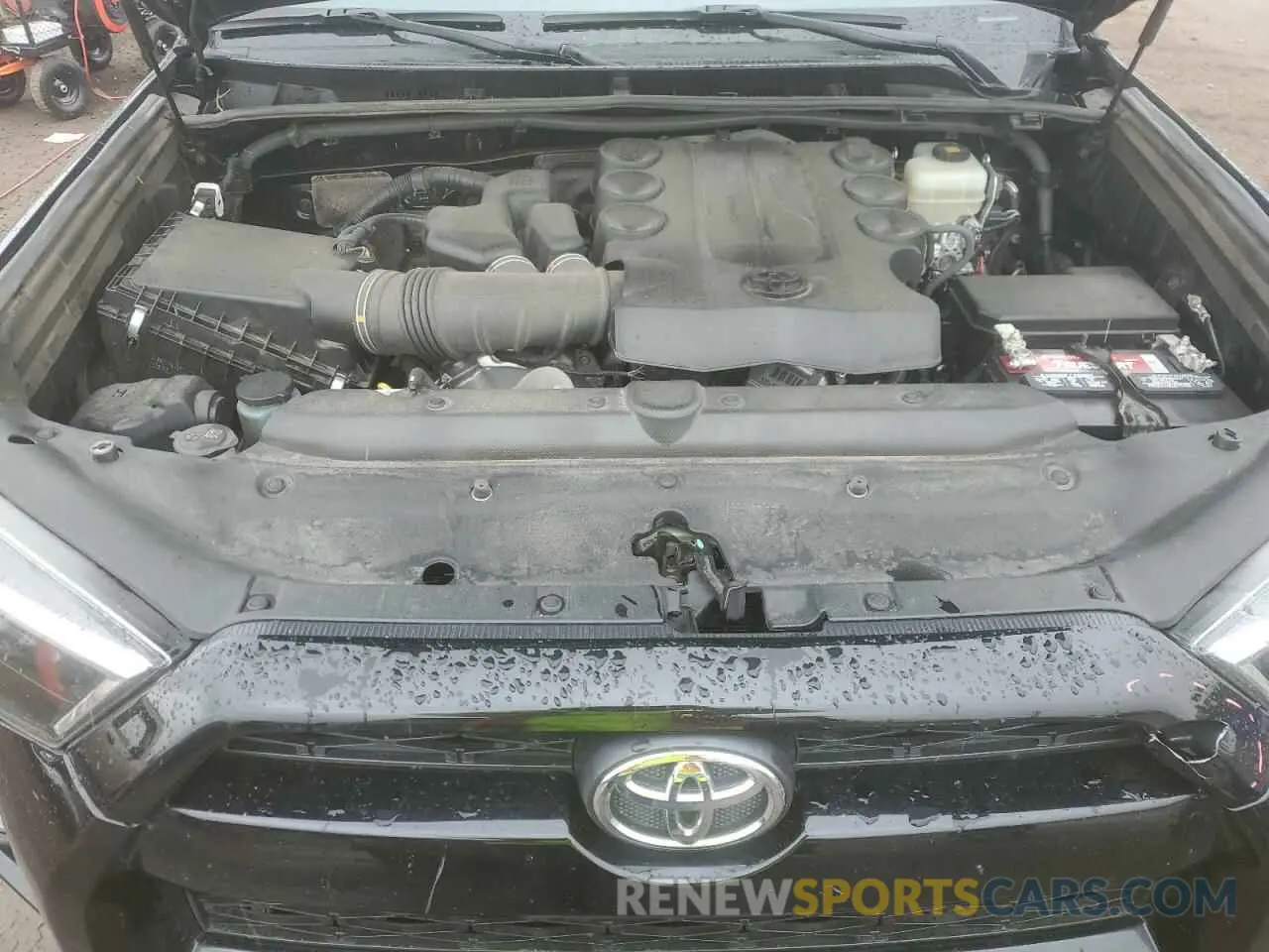 12 Photograph of a damaged car JTEBU5JR8K5731865 TOYOTA 4RUNNER 2019