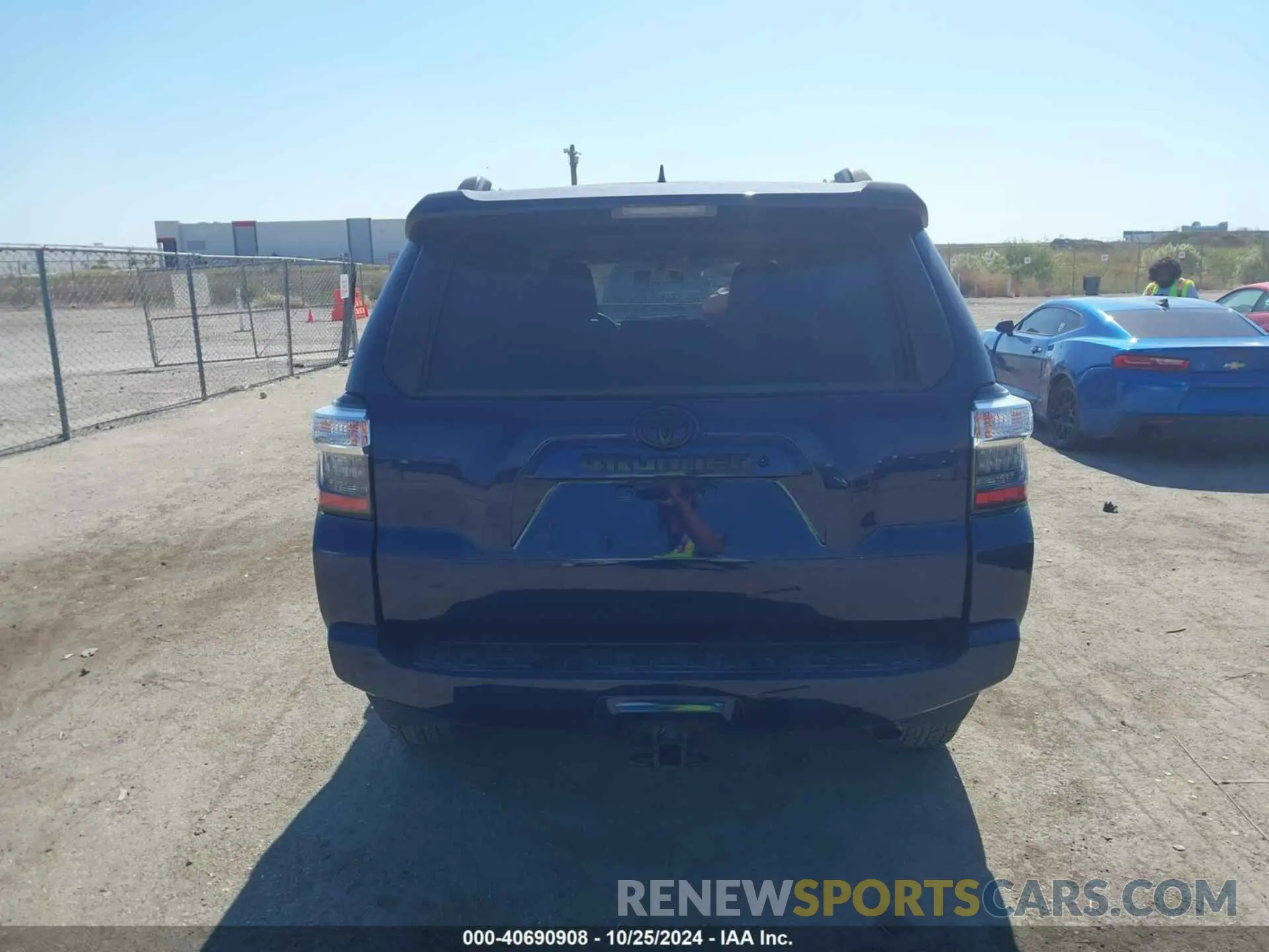 15 Photograph of a damaged car JTEBU5JR8K5732367 TOYOTA 4RUNNER 2019