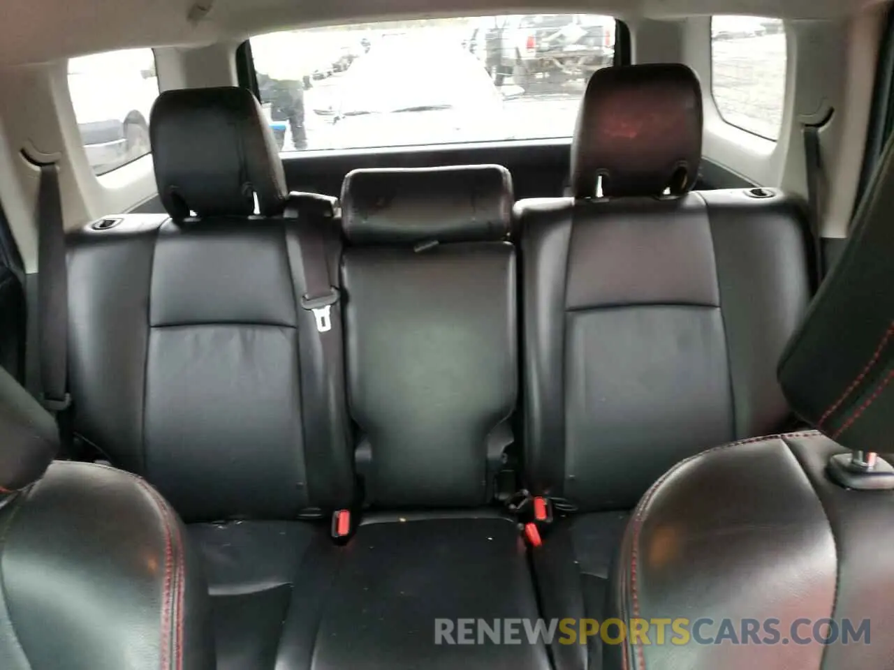 10 Photograph of a damaged car JTEBU5JR9K5632052 TOYOTA 4RUNNER 2019