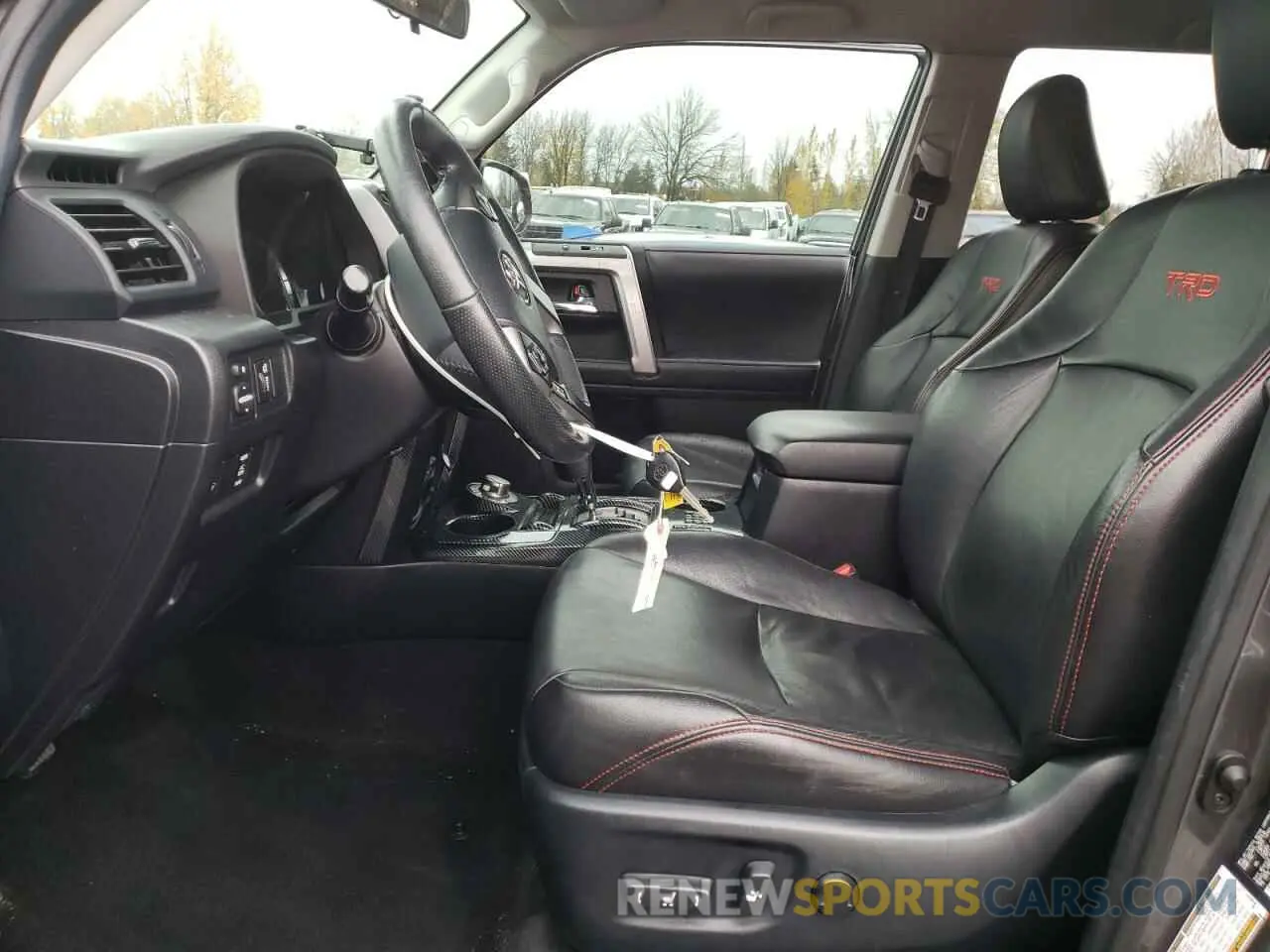 7 Photograph of a damaged car JTEBU5JR9K5632052 TOYOTA 4RUNNER 2019
